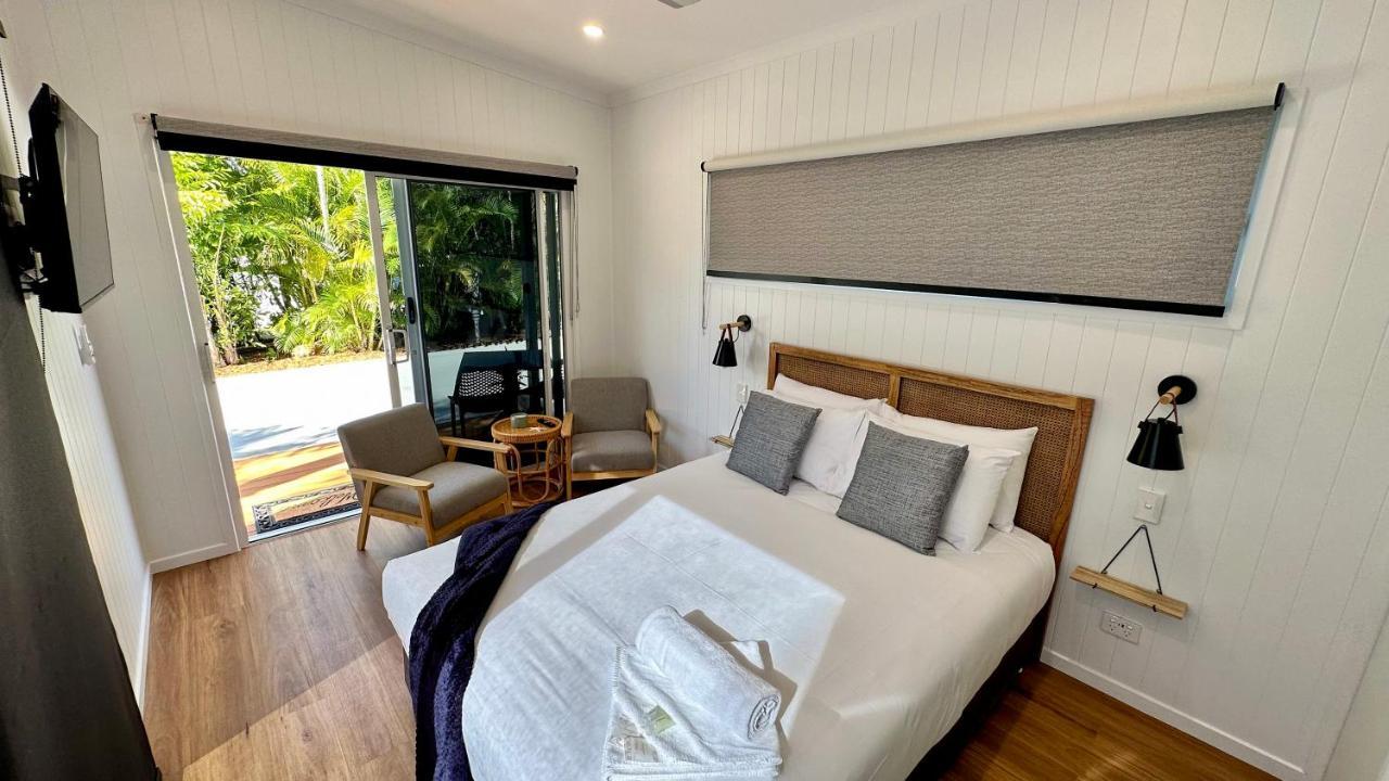 Cabin - Studio,1339875392:JPEG