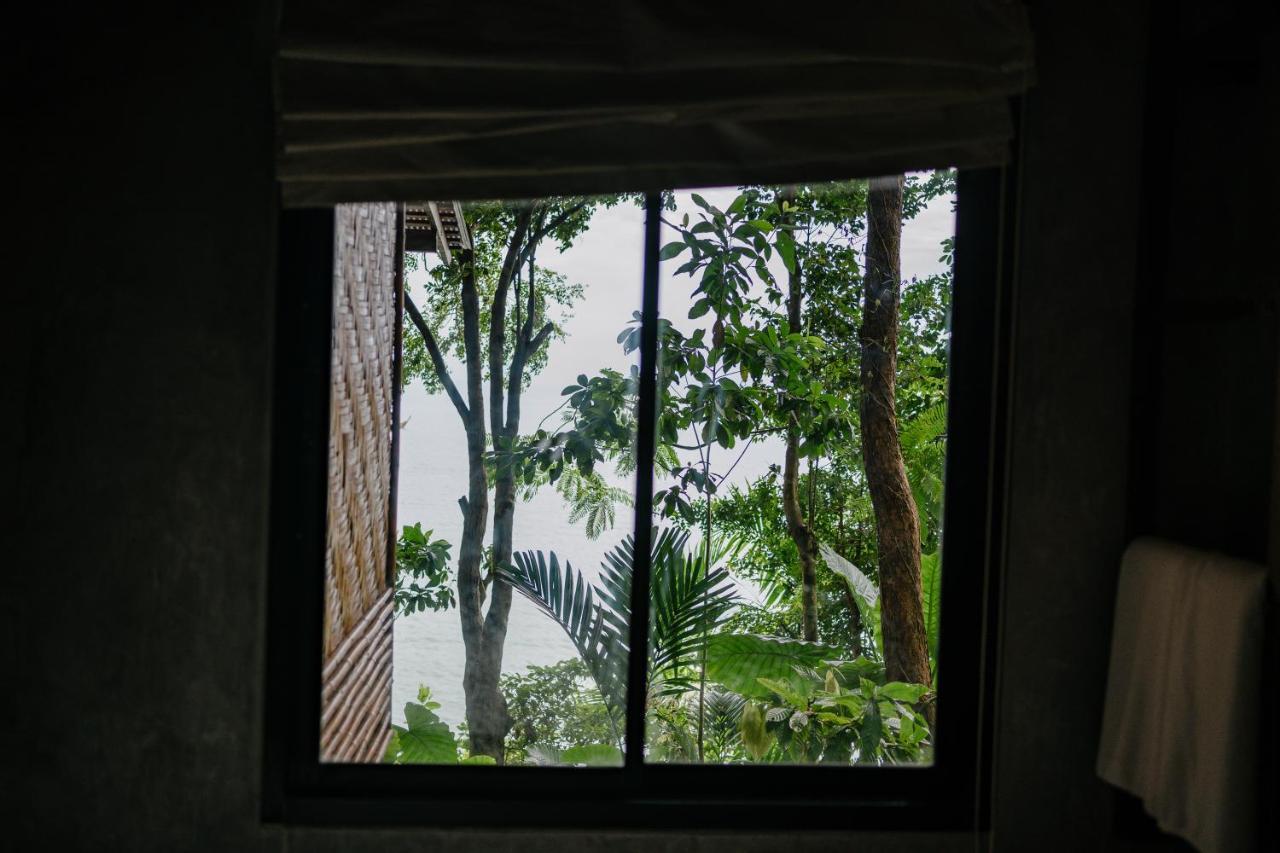 Grand Deluxe Cottage Partial Sea View