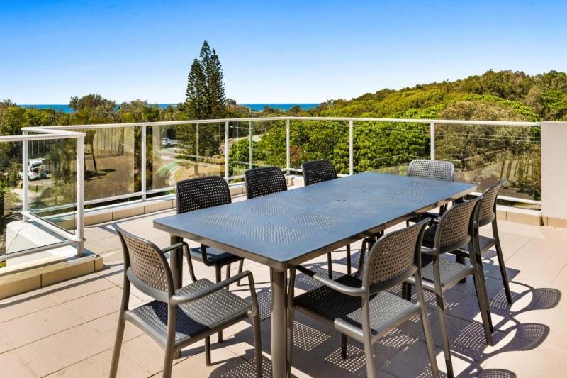 3 Bed Luxury Beach House with Private Pool and Rooftop Spa