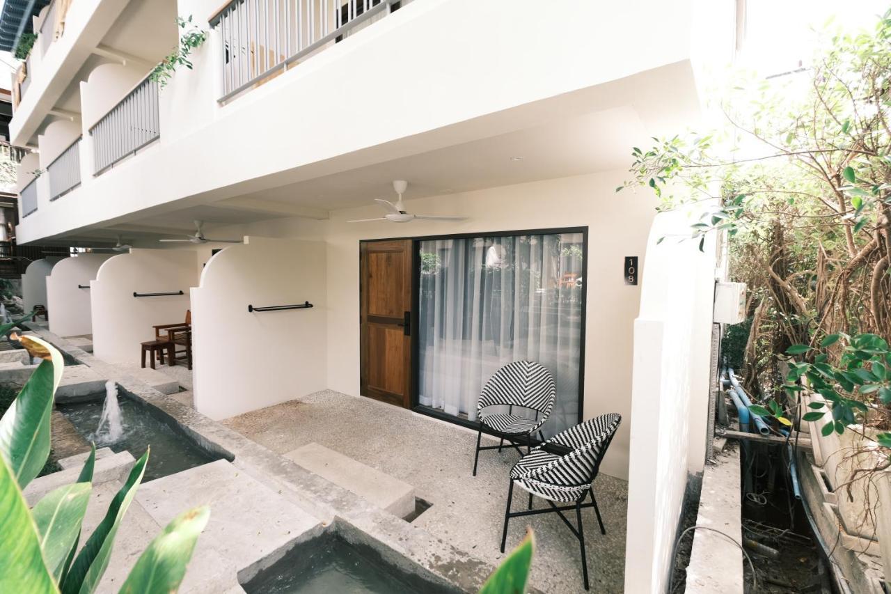 Superior Garden Room One-way Airport Transfer