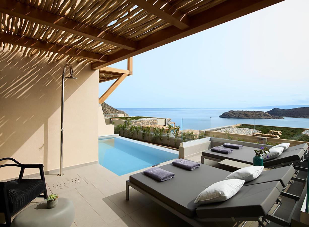 Prestige 3 Bedroom Family Pool Suite Sea View,1385728127:JPEG