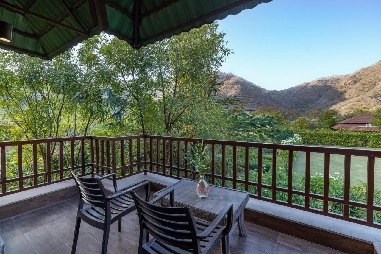 Hill View Suite With Balcony