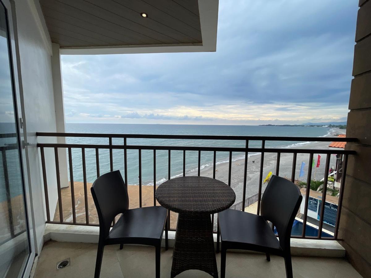 Superior Family Room