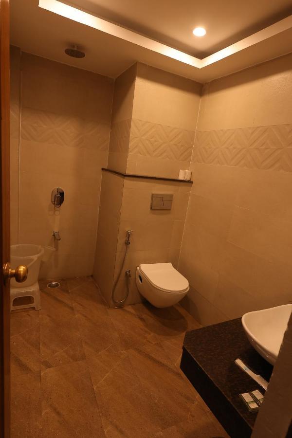 Deluxe Double Room,1404898088:JPEG