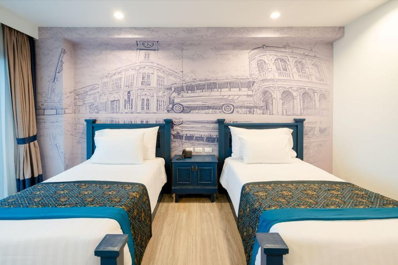 Grand Deluxe Twin Bed with Pool View + Free Coworking Space
