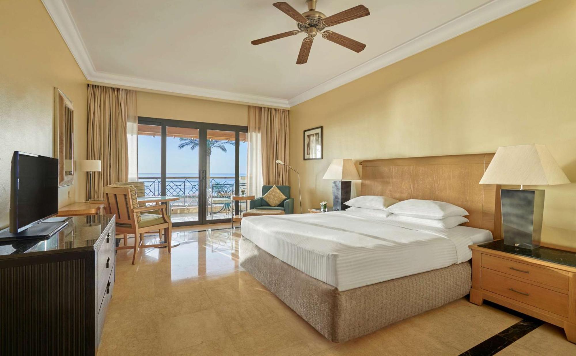Double or Twin Room Sea View