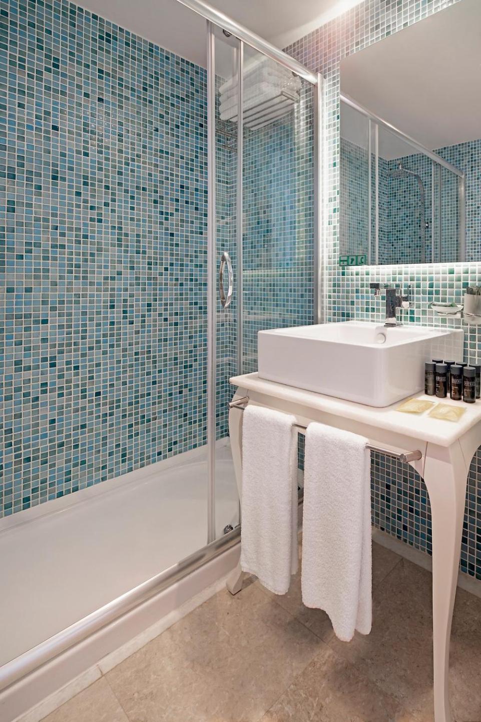 Standard Double or Twin Room Sea View