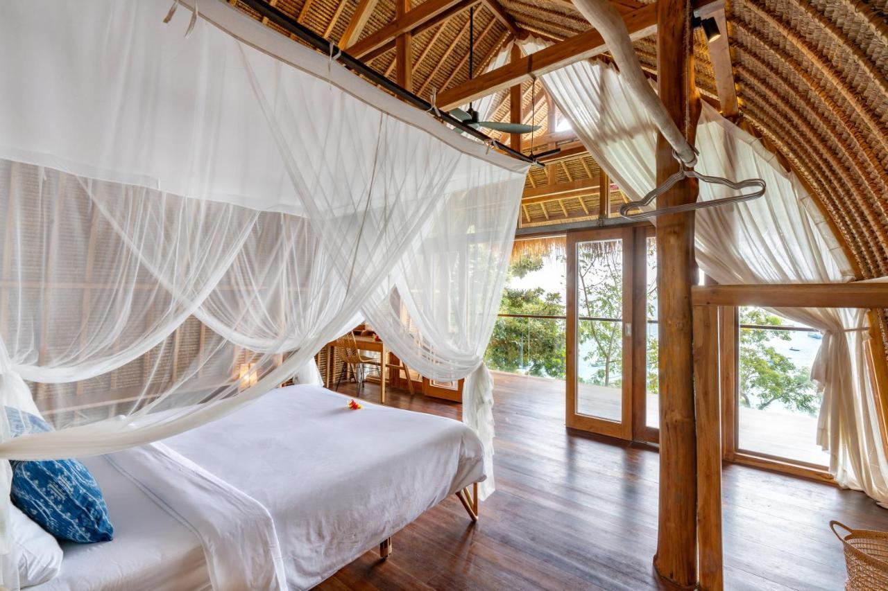 One-Bedroom Ocean Suite with Pool View