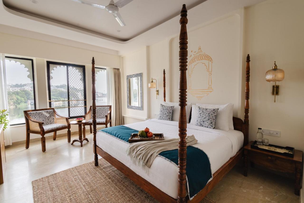 Double Room with Lake View