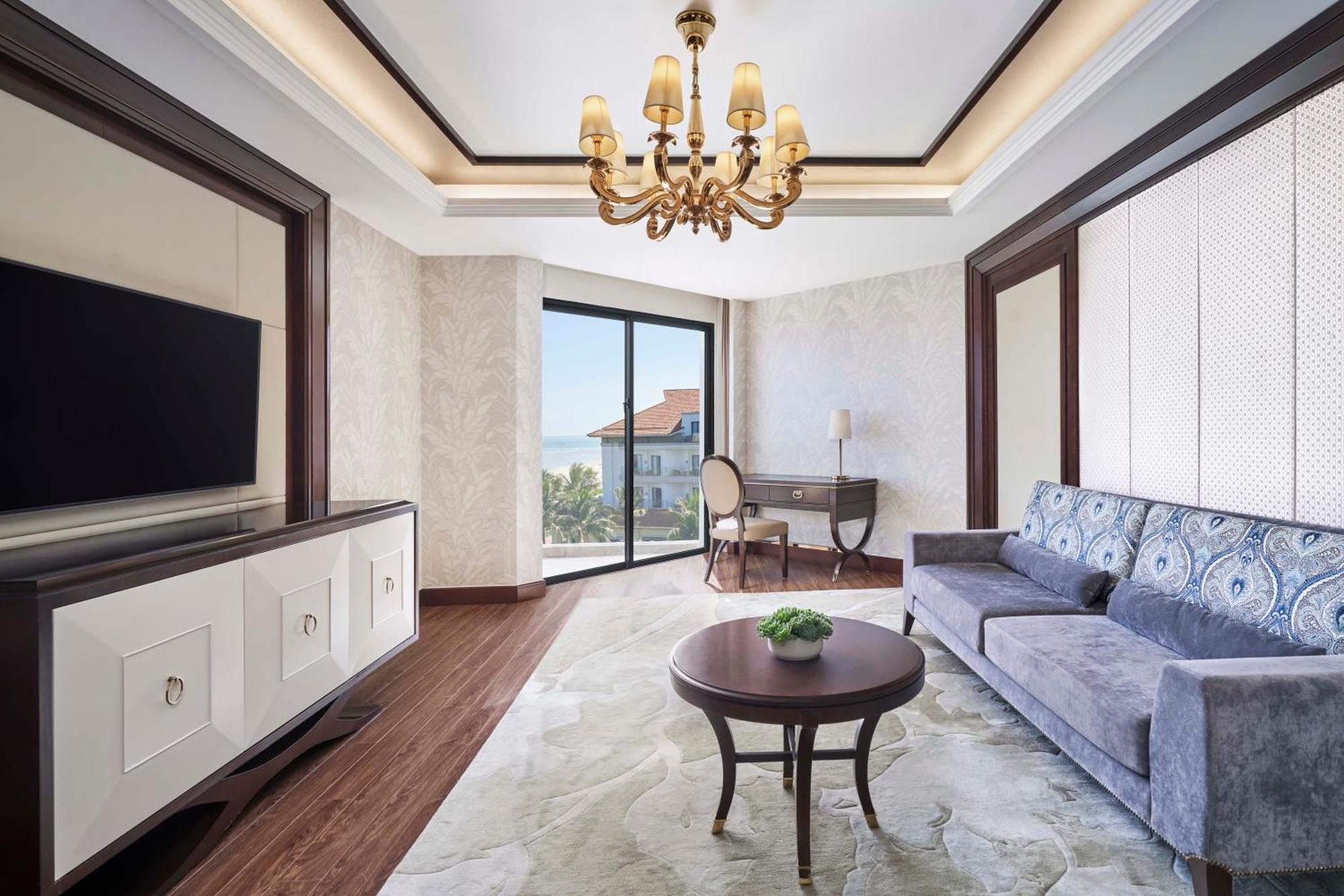 Three-Bedroom Presidential Suite with Balcony and Ocean View