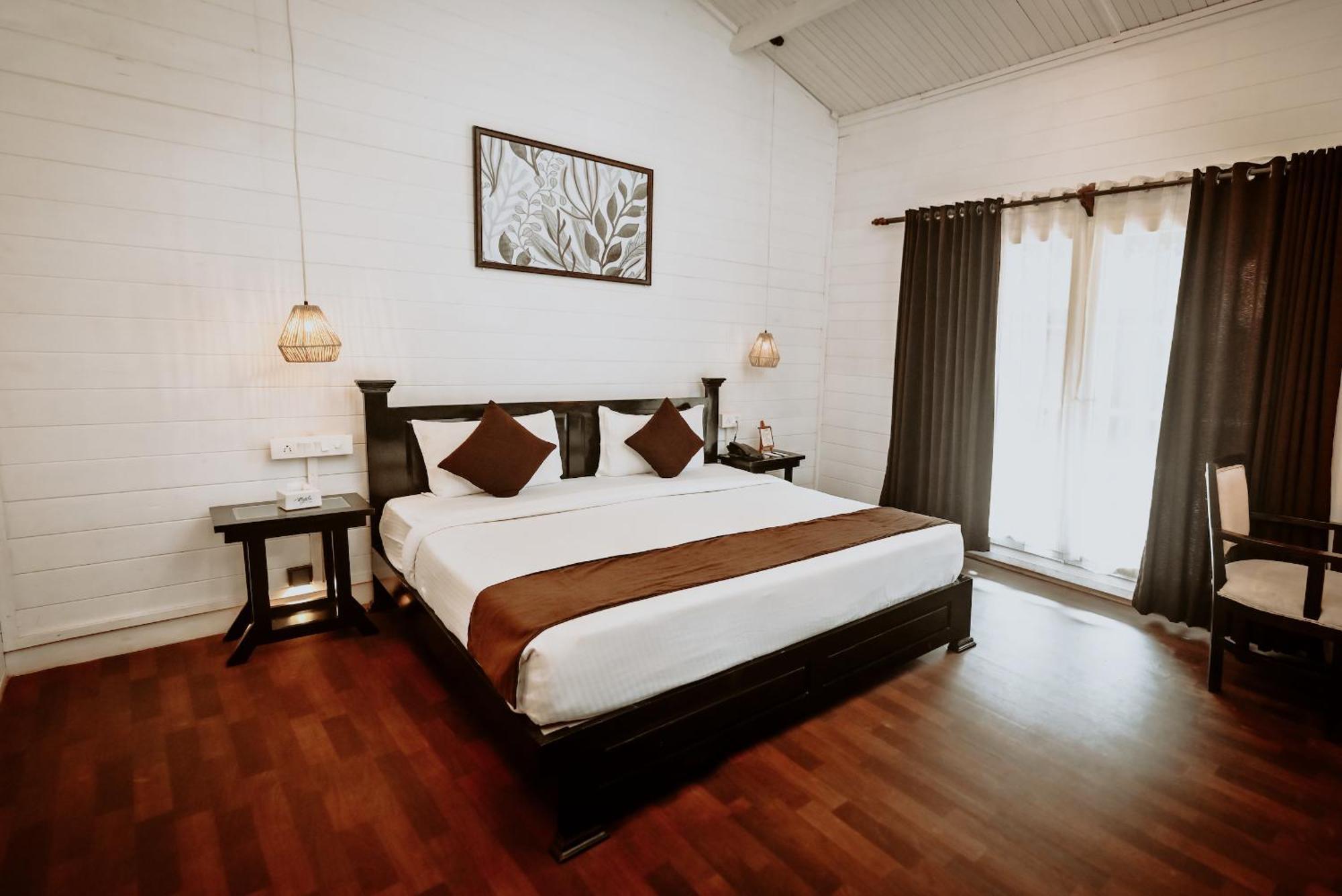 Regalia Pool View Room,1501873774:JPEG