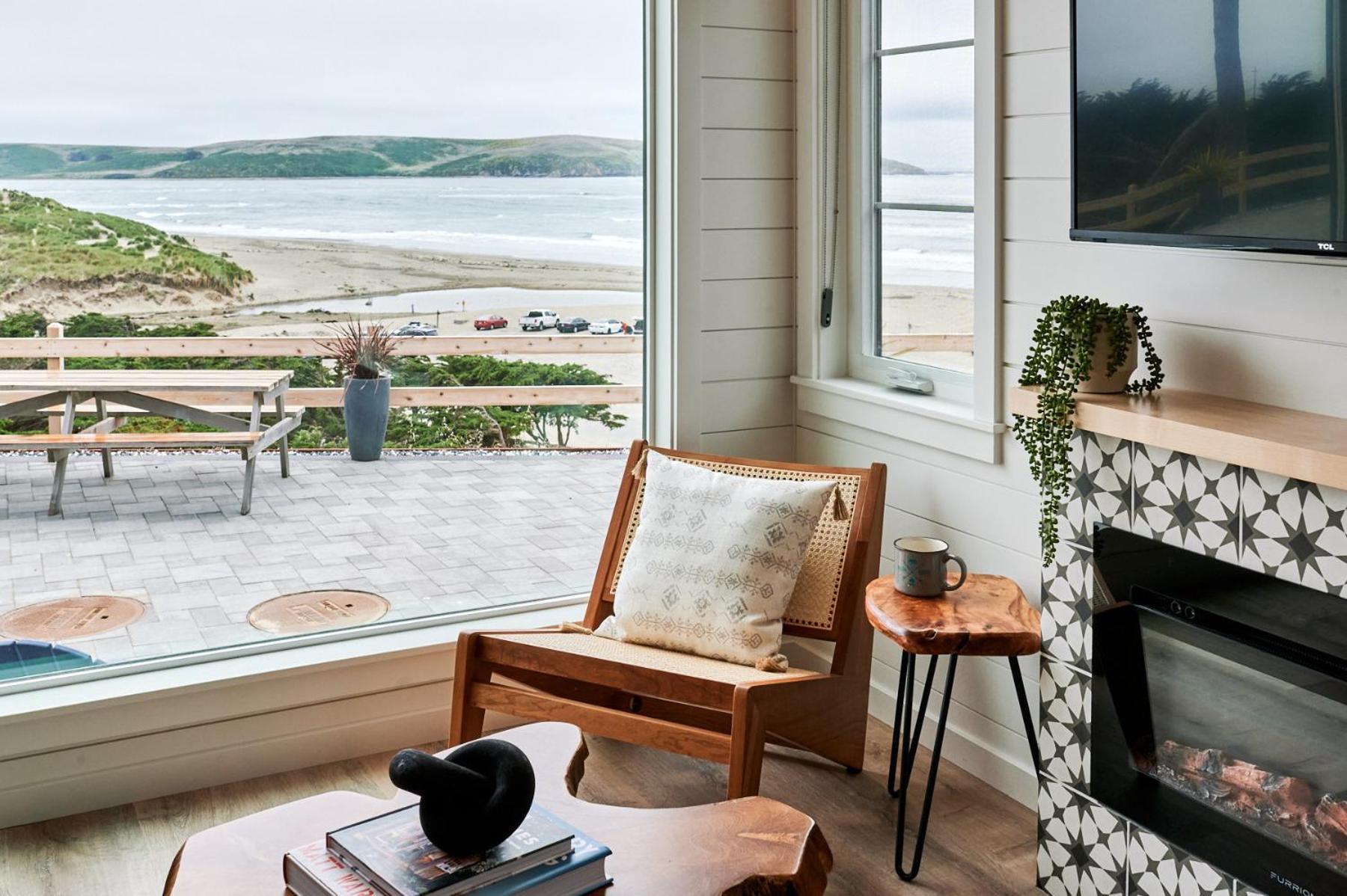 Deluxe Bungalow with Sea View