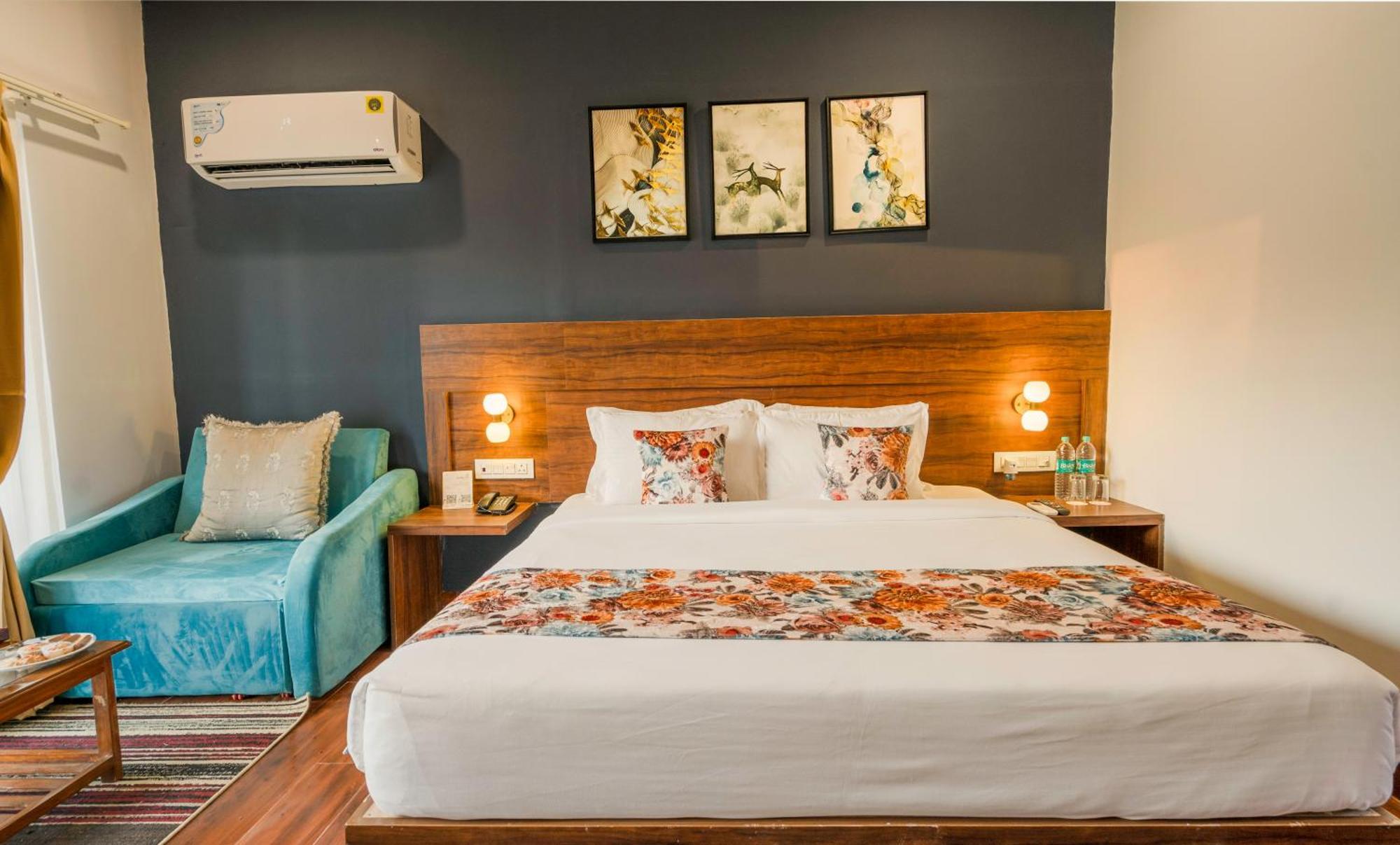 Deluxe Room,1540216390:JPEG