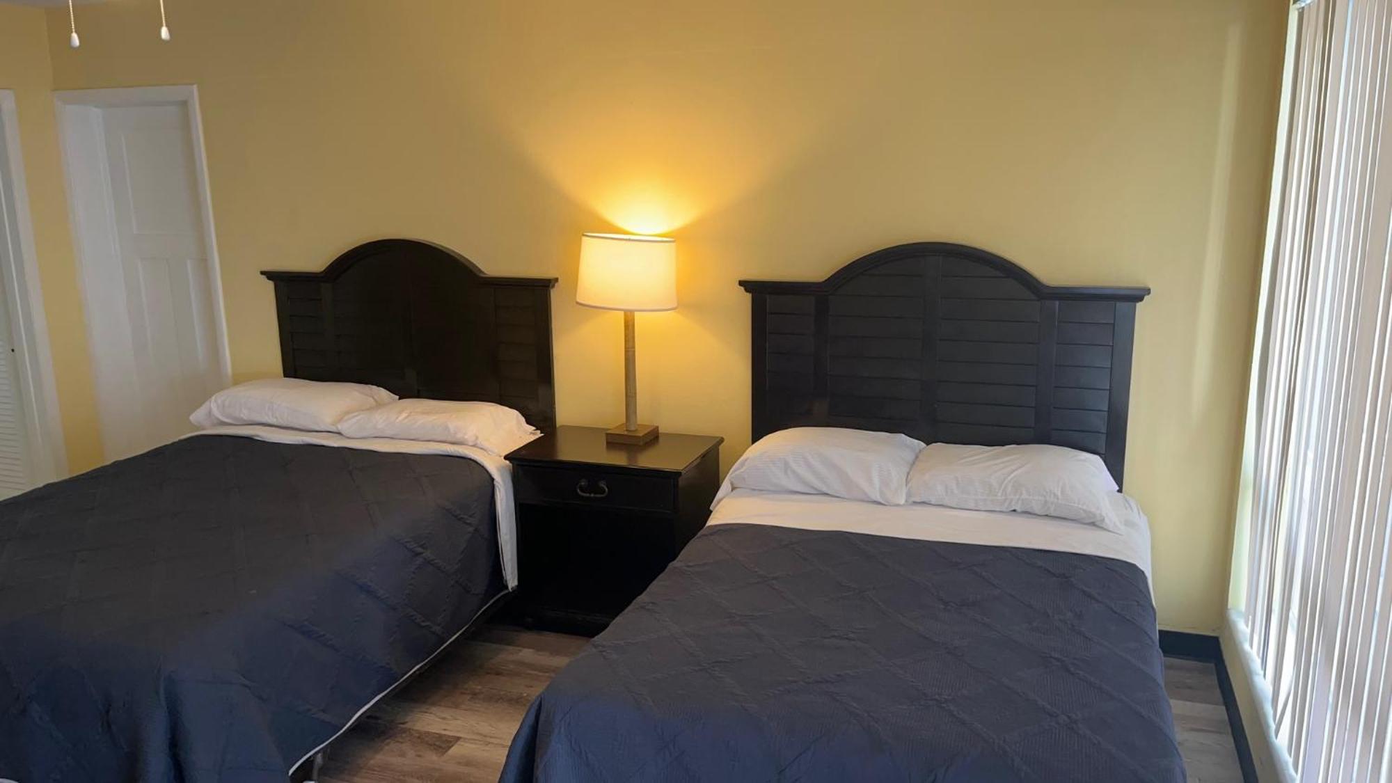Standard Double Suite