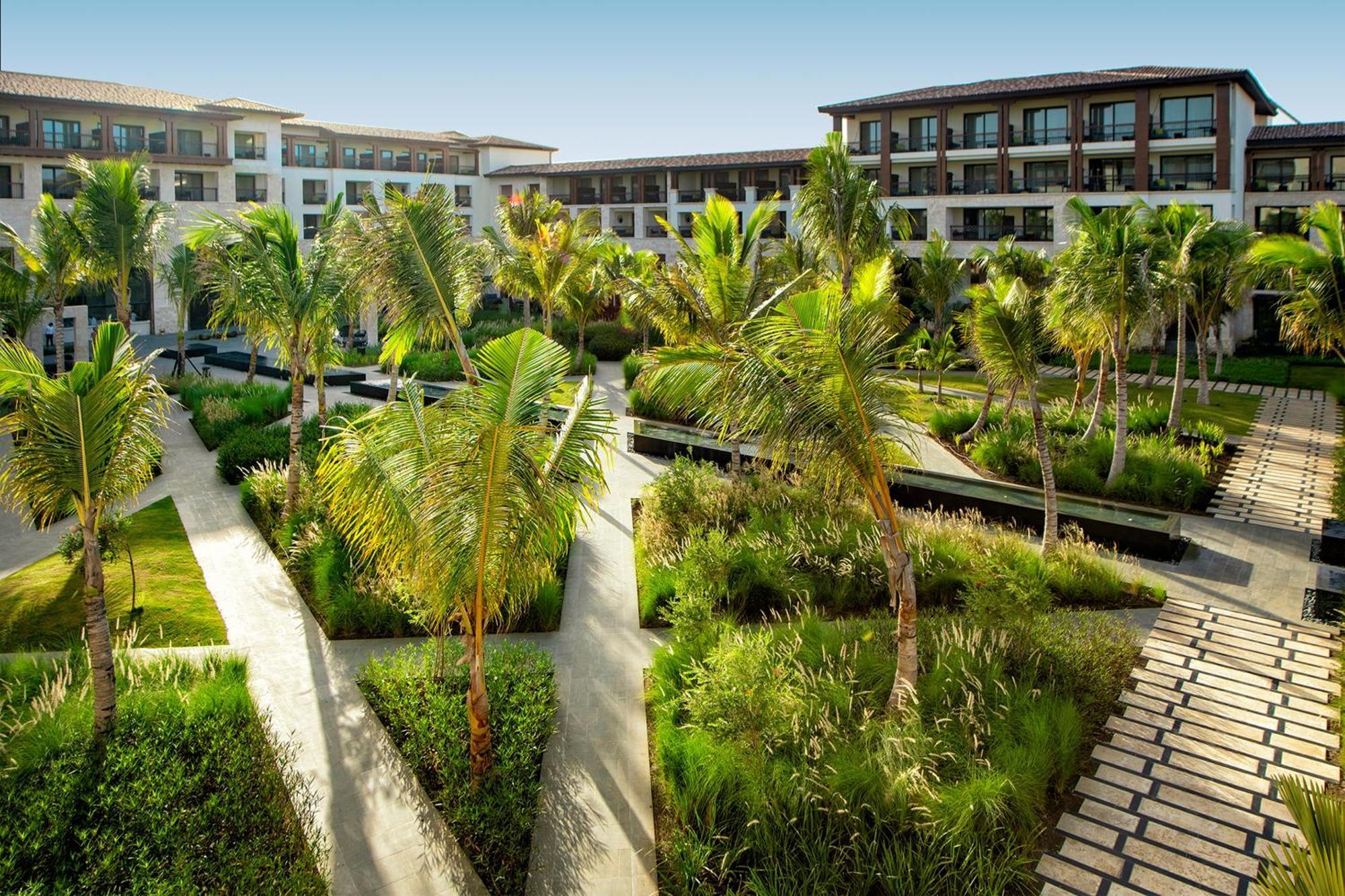 Unique Queen Tropical Junior Suite