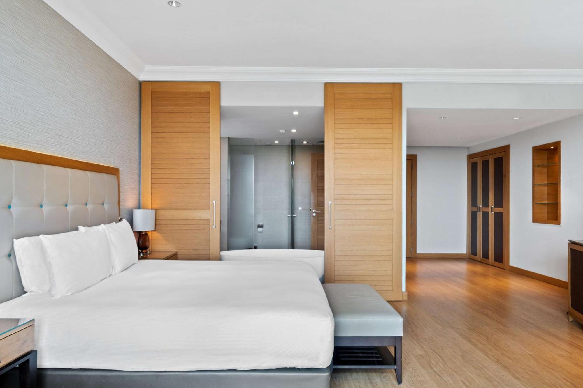Premium King Room