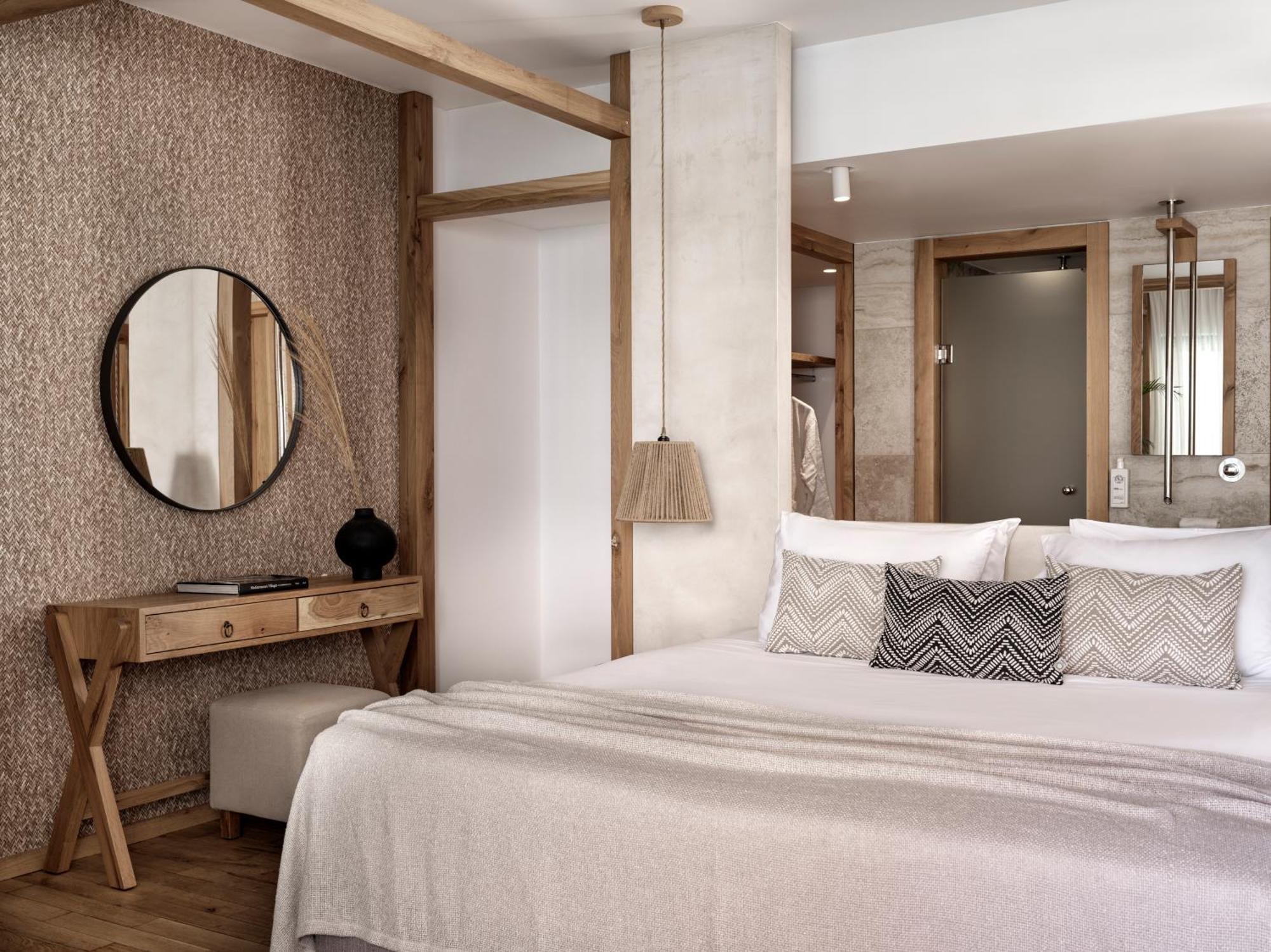 Premium Kamer met Bubbelbad en Uitzicht op het Zwembad