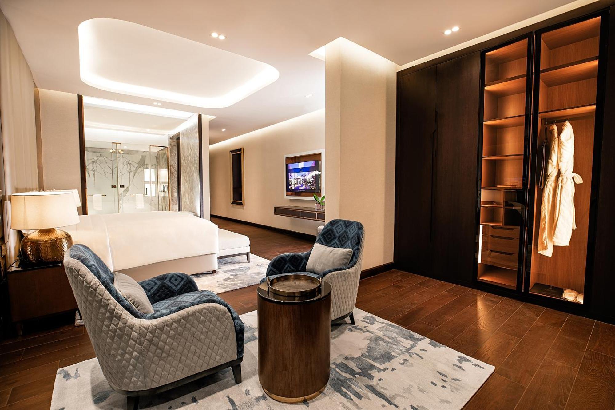 The Biltmore Royal Villa 5 Bedroom Private Pool Private Cinema Butler Service