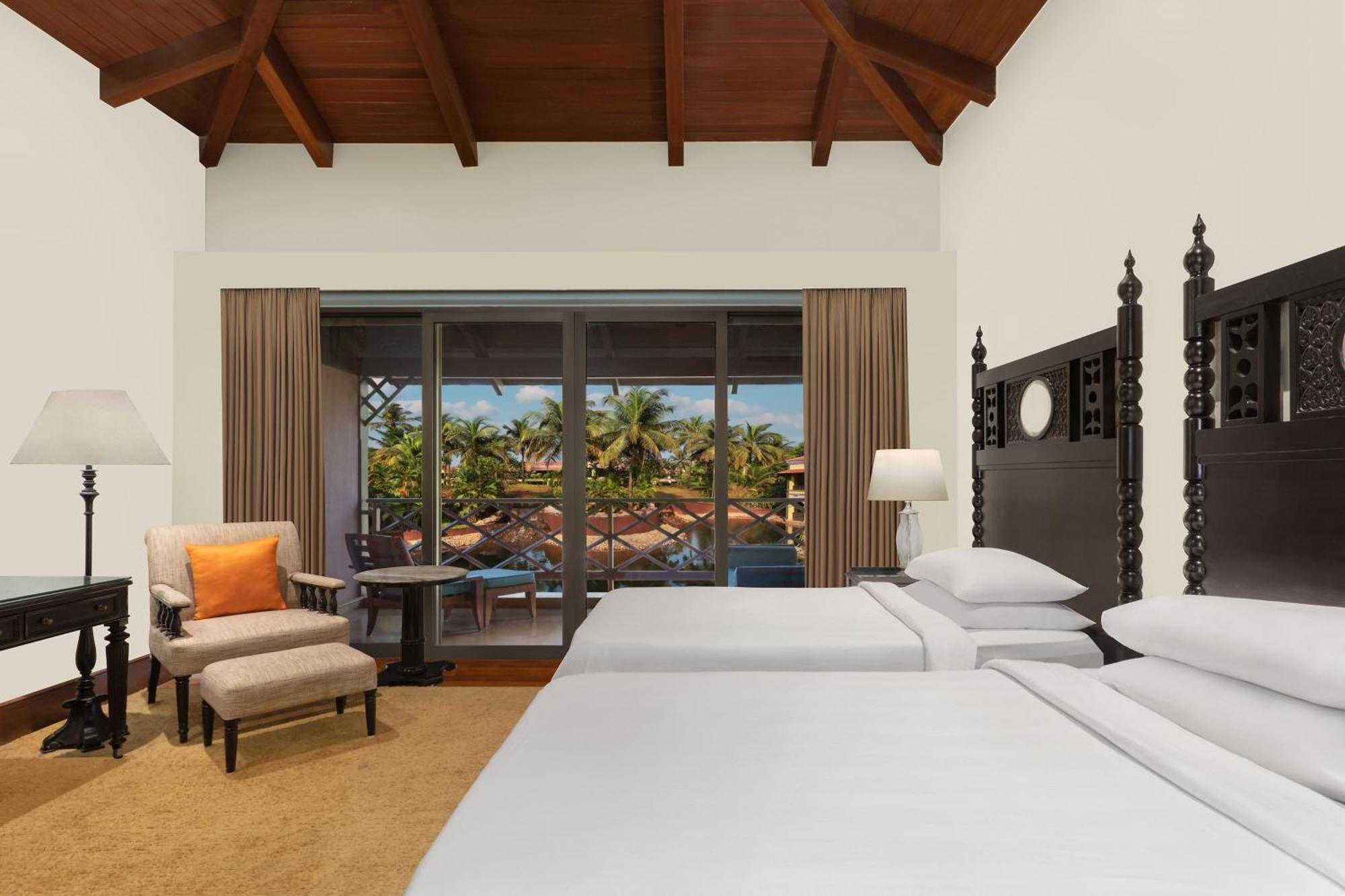 Lagoon View Guest Room One King or Two Twin/Single Beds,1522696759:JPEG