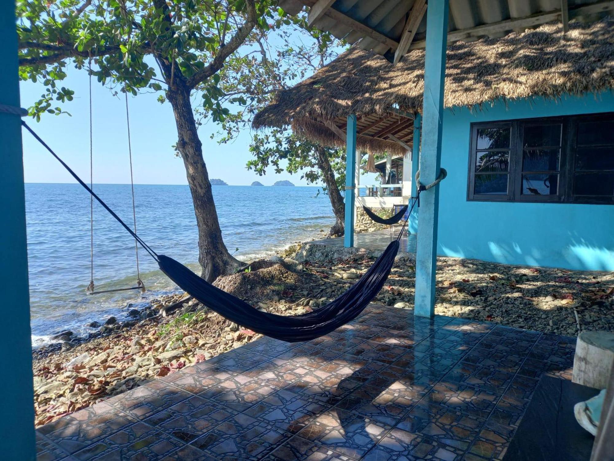 Bungalow with Sea View