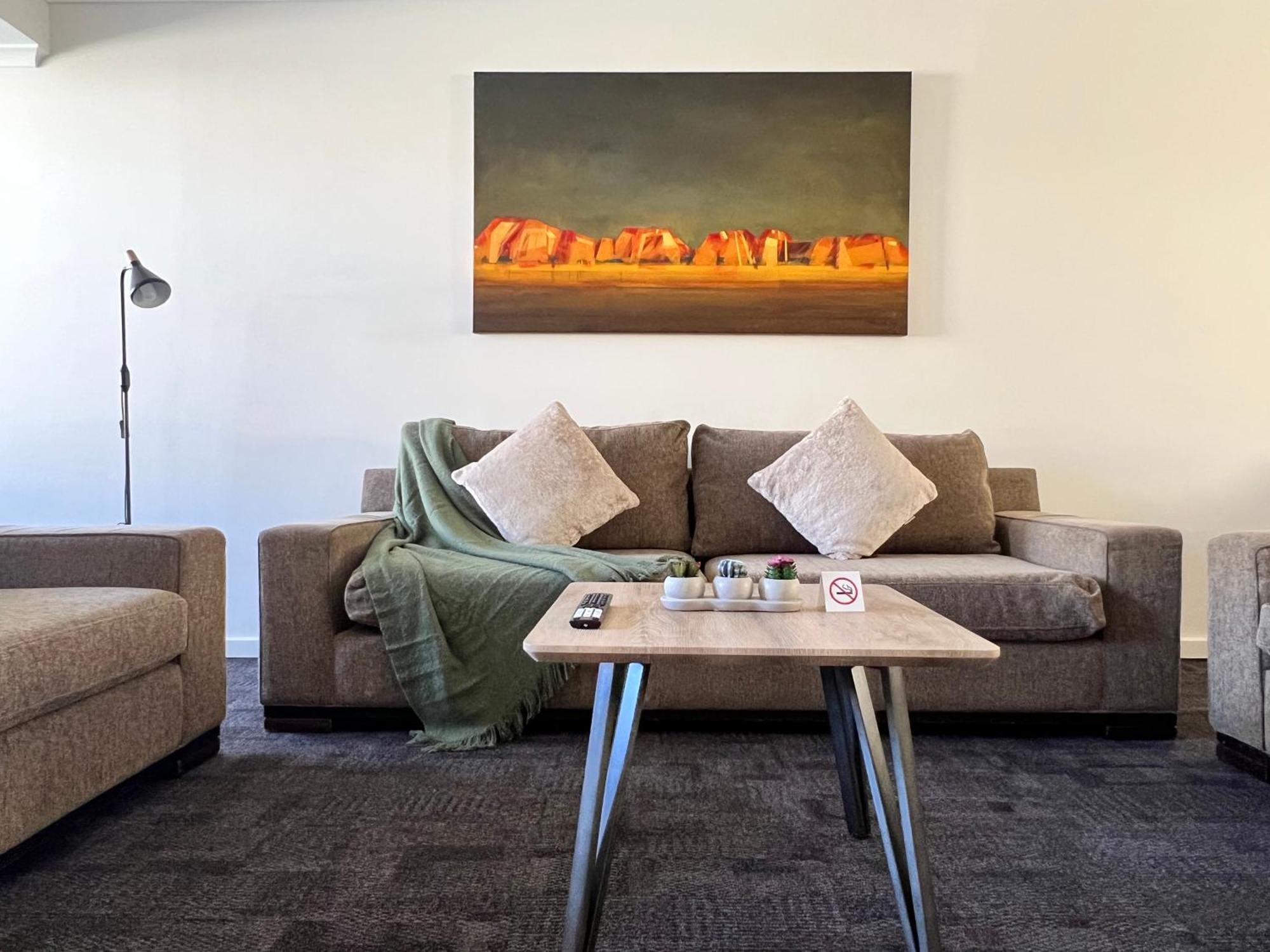 Two-Bedroom Apartment,1534949926:JPEG