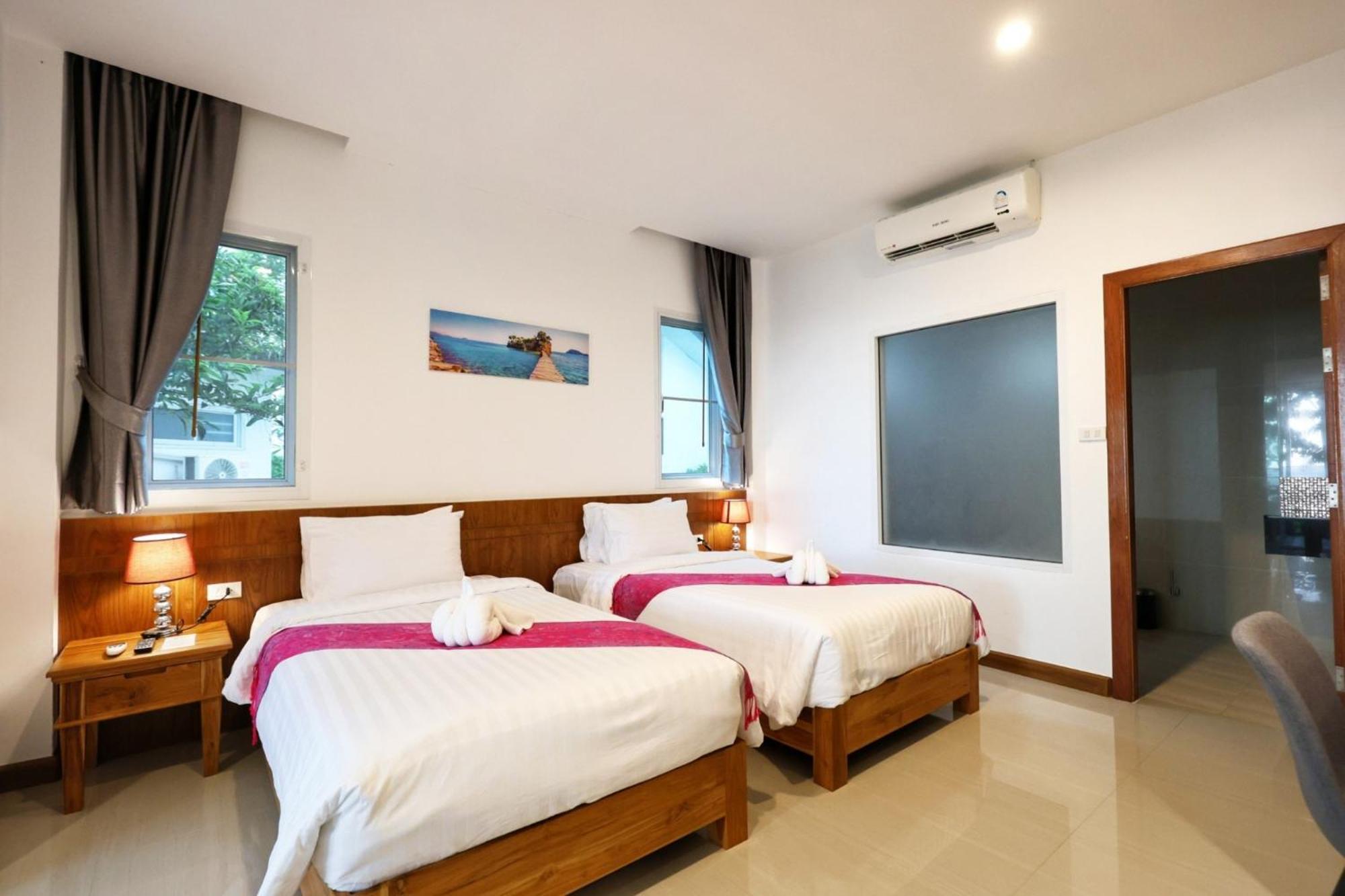 Superior Double or Twin Room,1536404509:JPEG