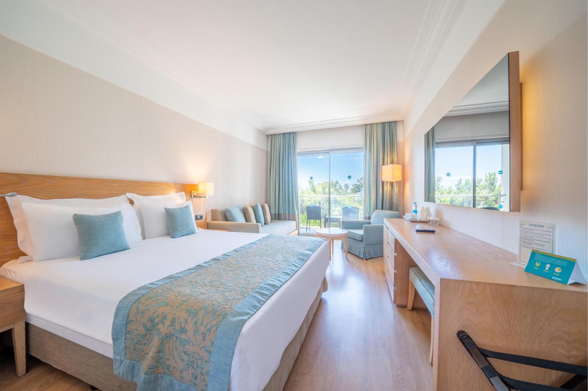 Deluxe Triple Room Garden View