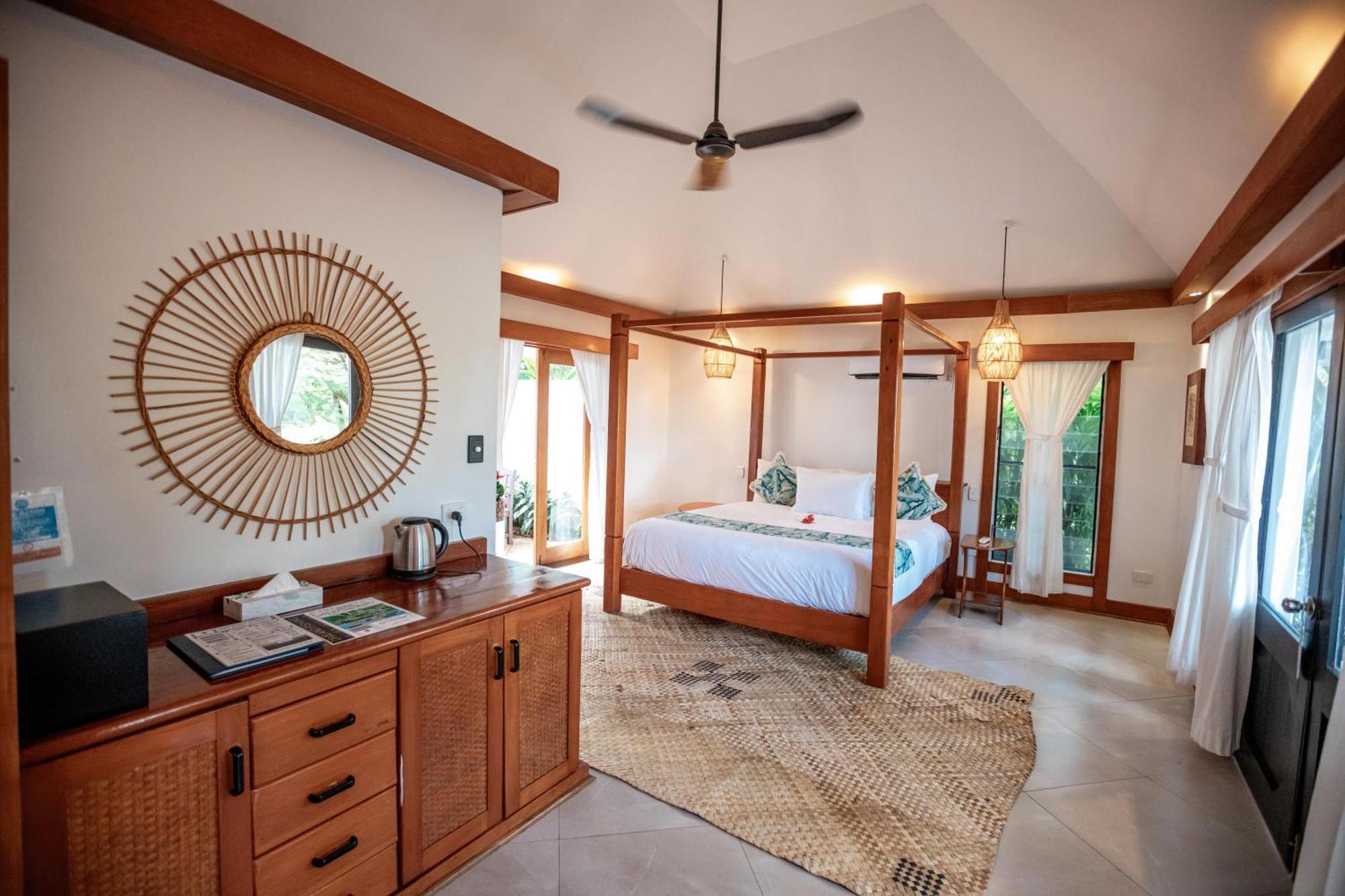 One-Bedroom Bungalow with Garden View,1536847282:JPEG