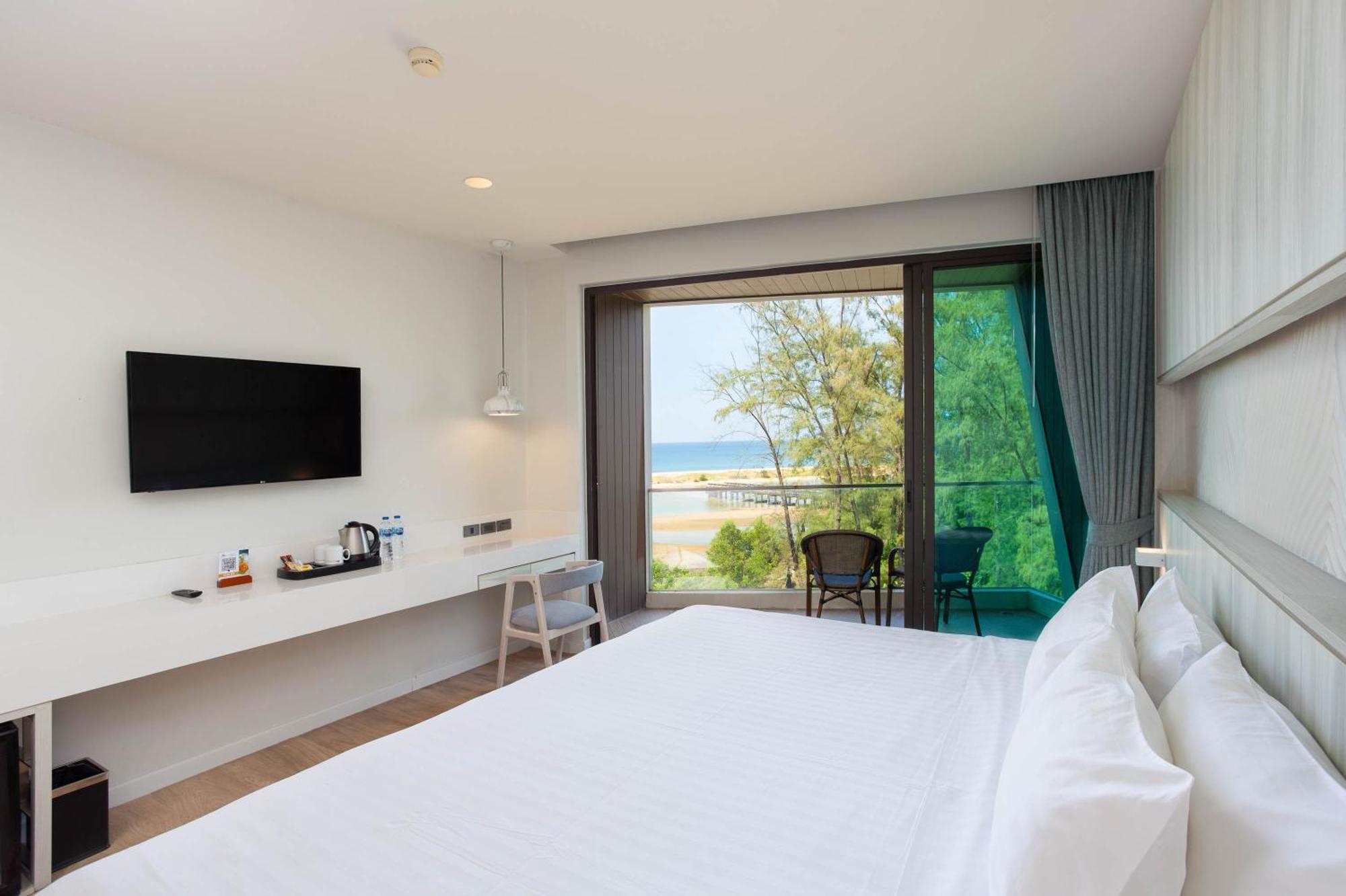 Deluxe Seaview - Modern Style