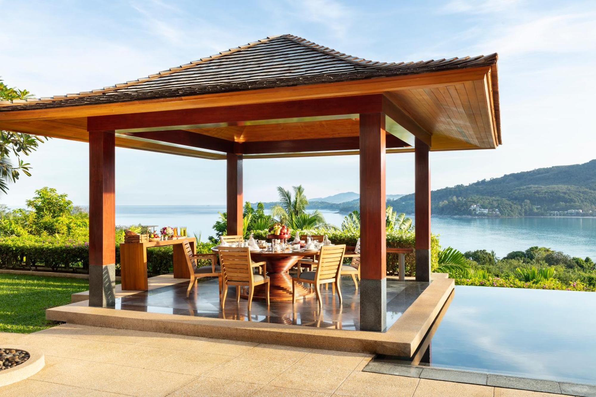 Six-Bedroom Villa Private Pool
