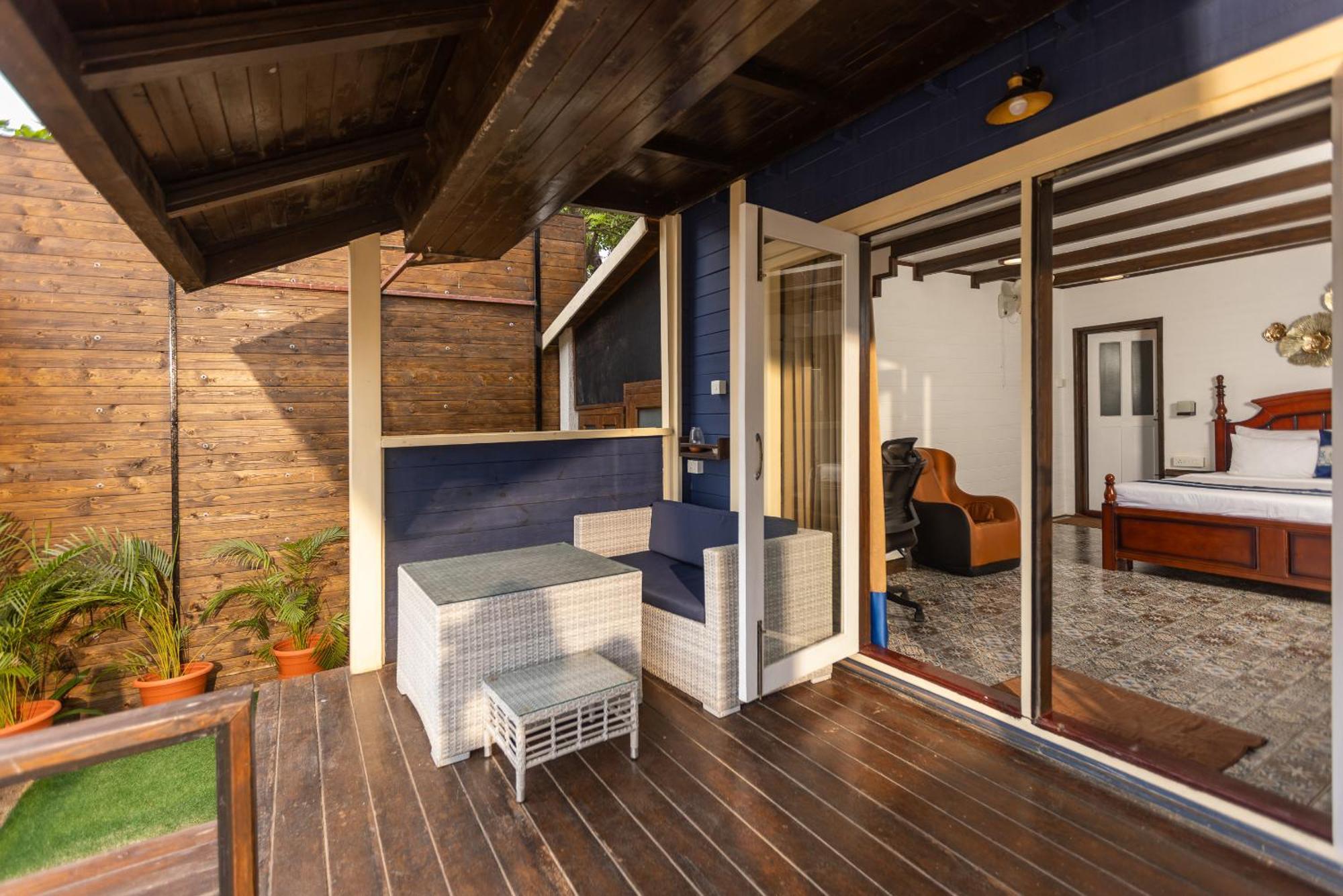 Luxury sea view room with outdoor jacuzzi (Calmness),1541531548:JPEG