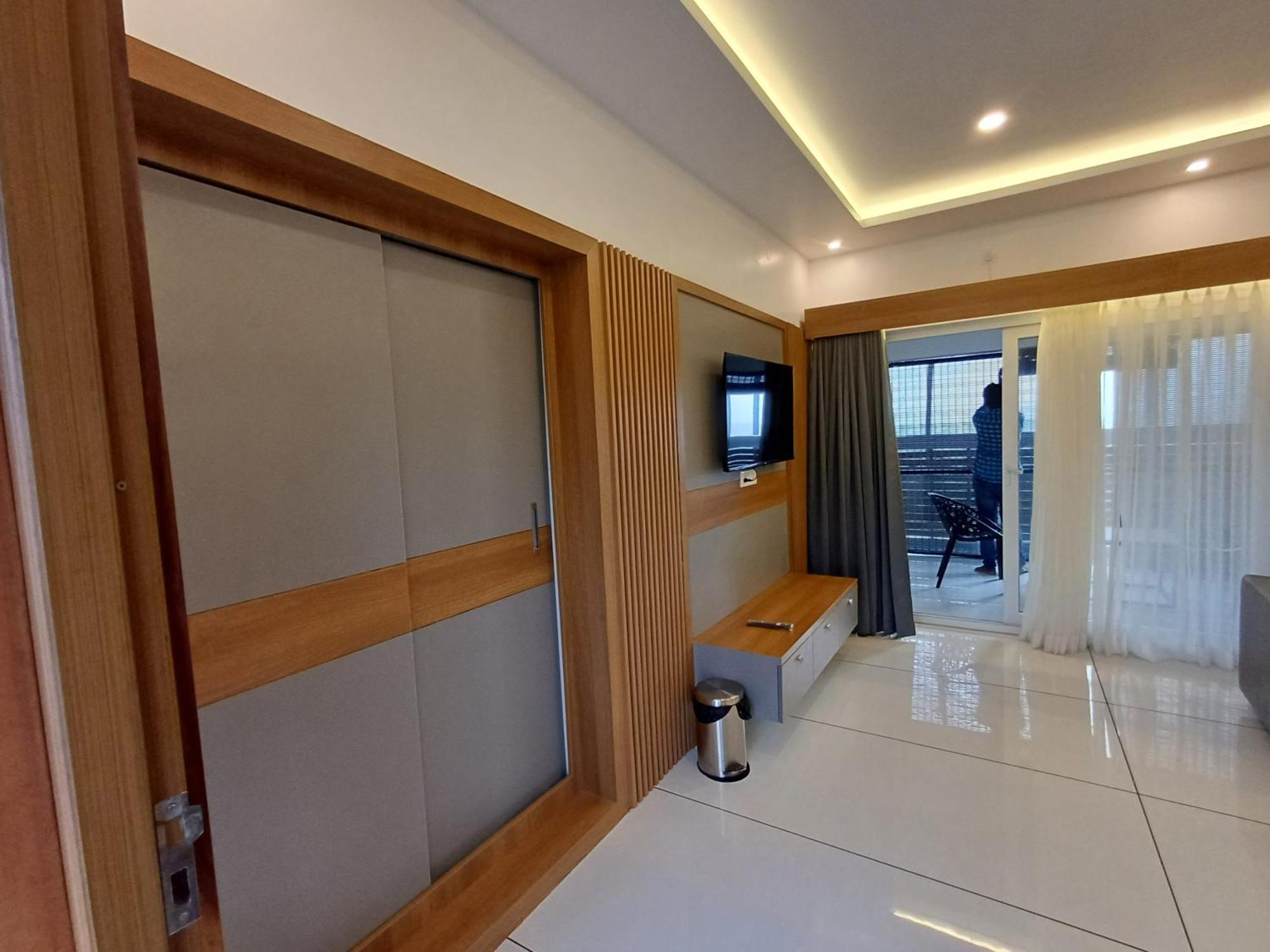 King Suite with Sea View