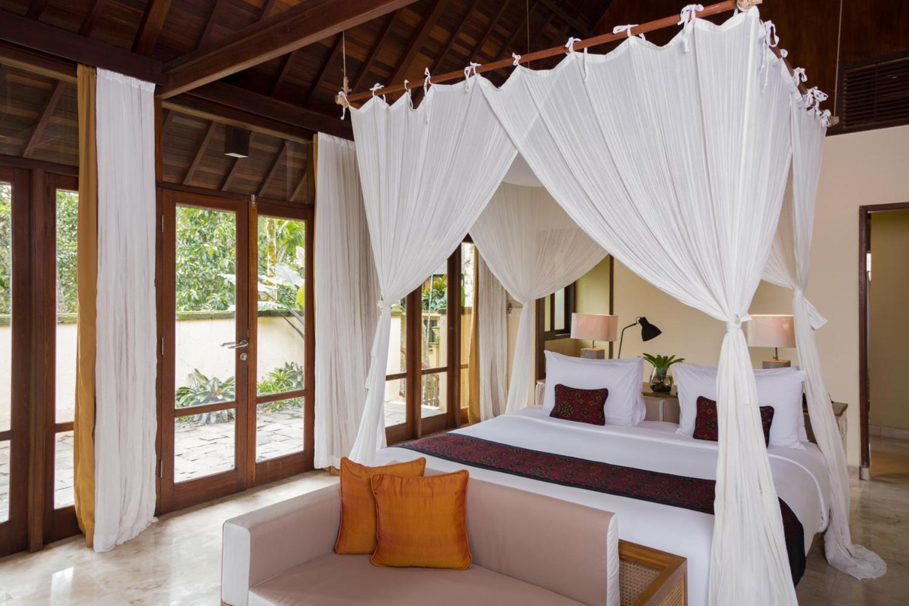Courtyard Pool Villa