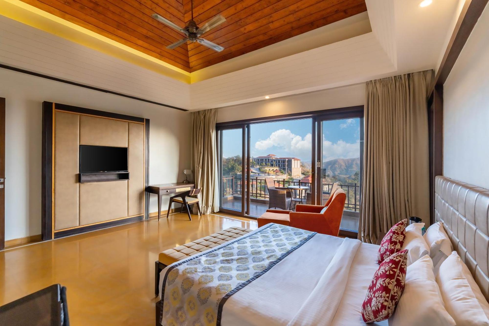 Aravali Cottage with Balcony