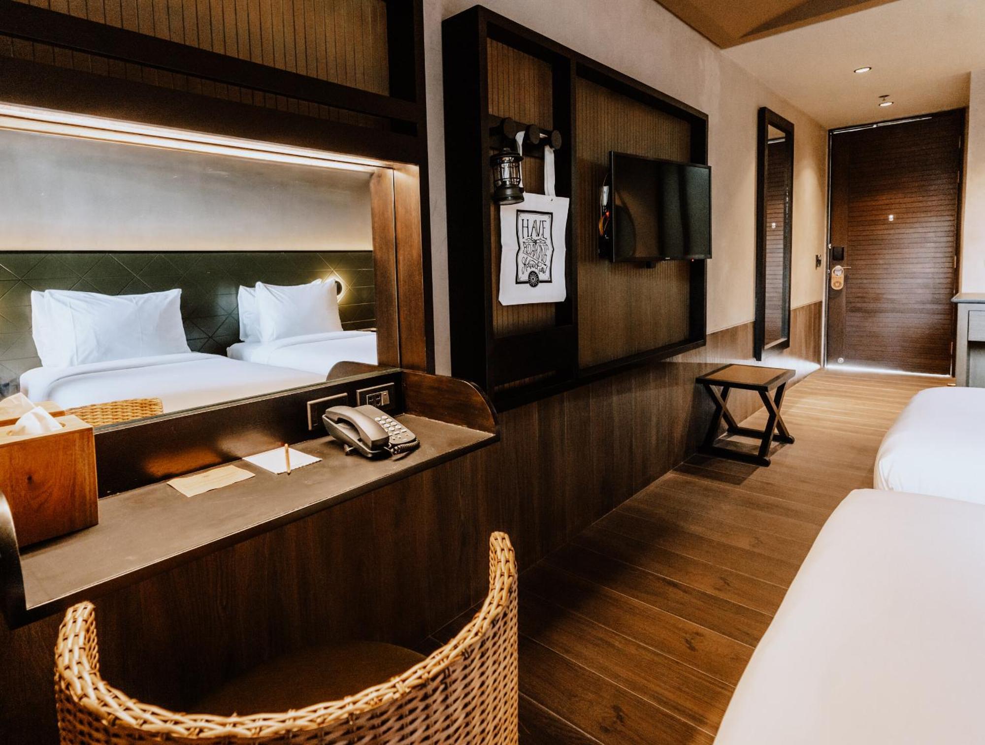 Standard Twin Room