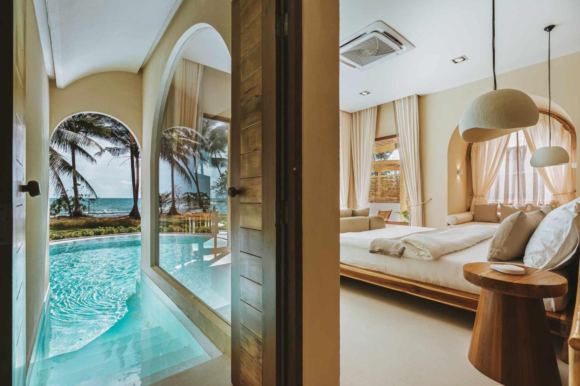 Villa aan de Strandzijde met Eigen Zwembad