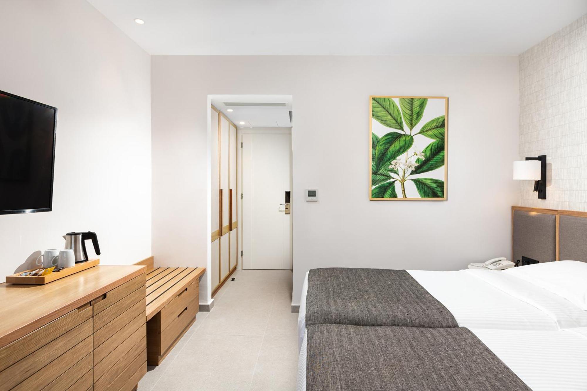 Superior Single Room