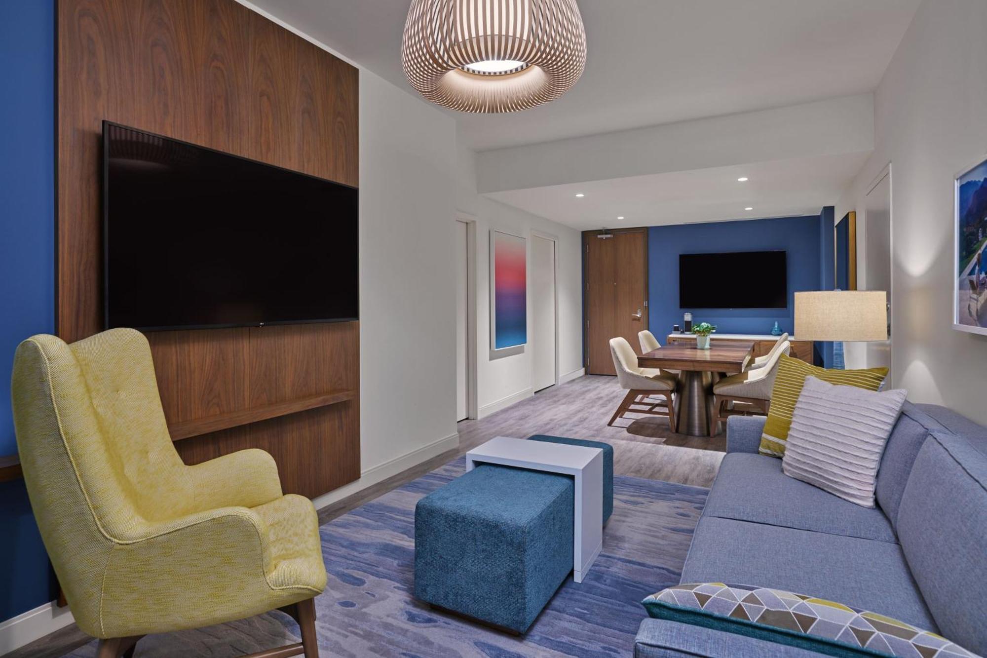 Signature Epcot View, Suite, 2 Queen, Sofa bed (Includes Early Entry To Disney Theme Parks),1553218906:JPEG