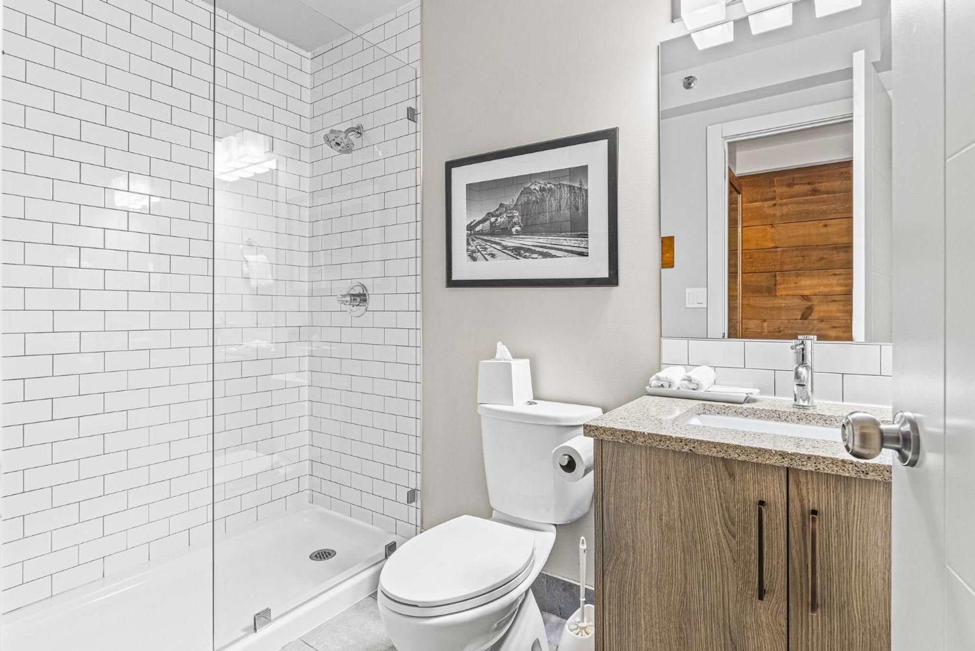 King Suite,1553225062:JPEG