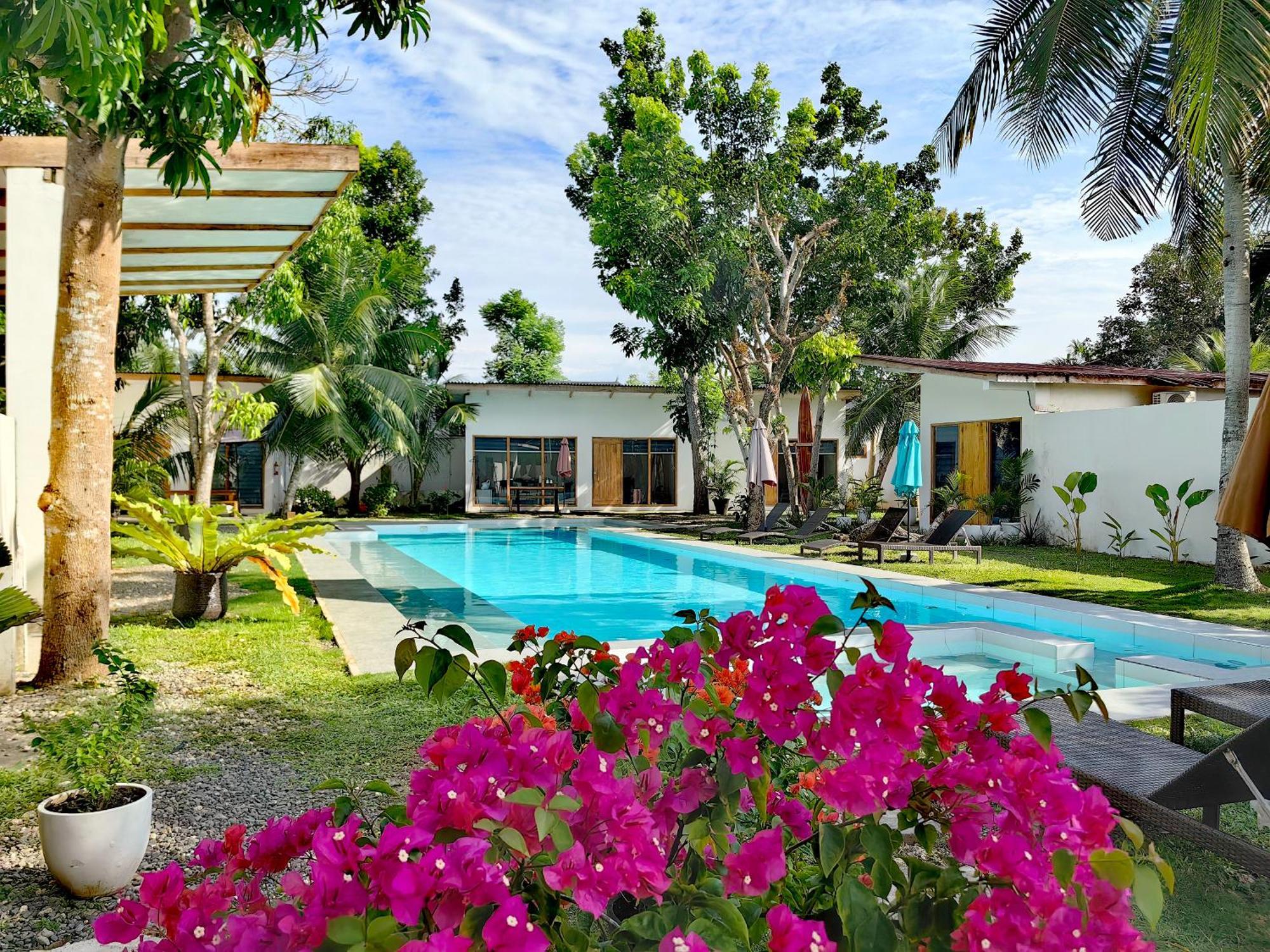 Villa (Free One-way Airport Departure Transfer)