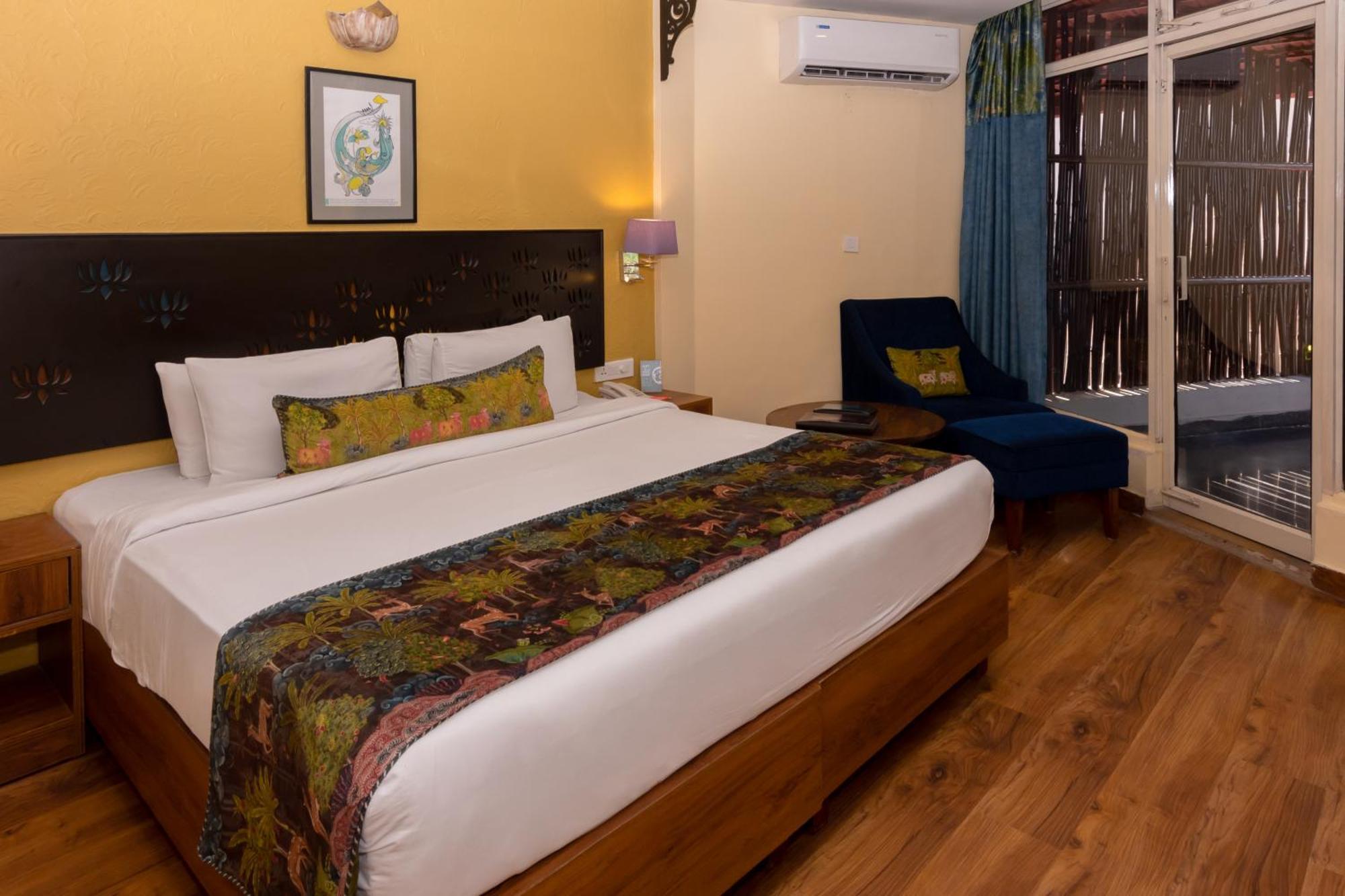Deluxe Room (Partial River view with Balcony)