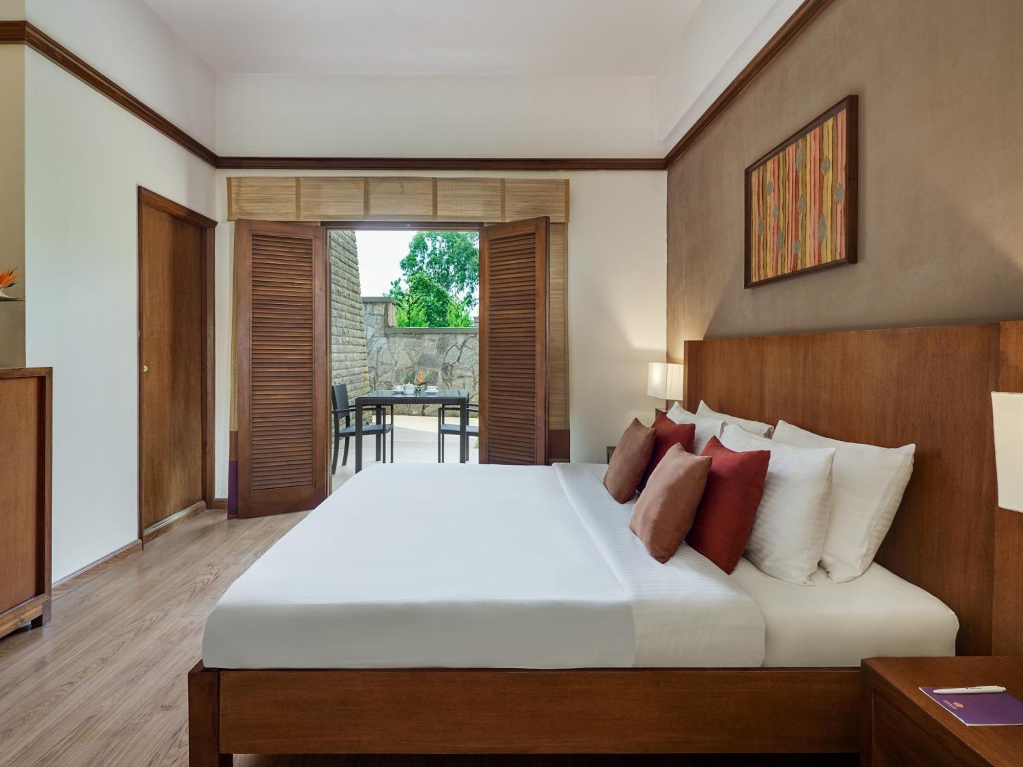 Grand Two-Bedroom Suite,1557142432:JPEG