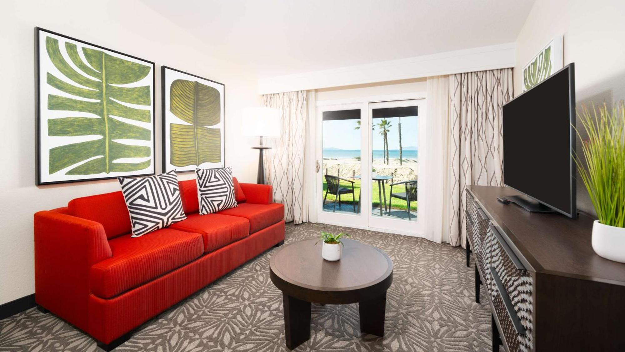 King Suite with Ocean Front - Non-Smoking,1565558239:JPEG