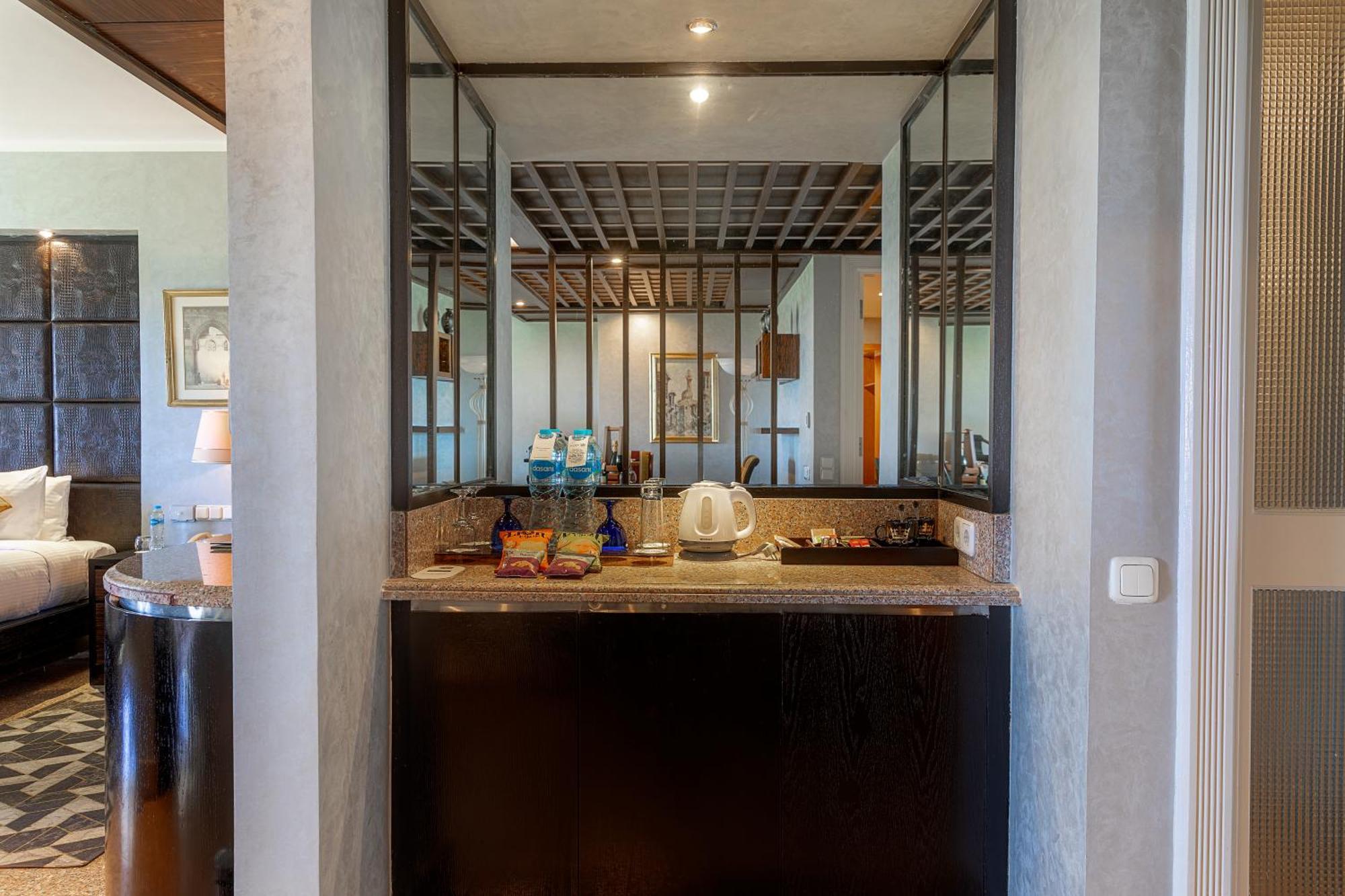 Exclusive Suite,1611064688:JPEG