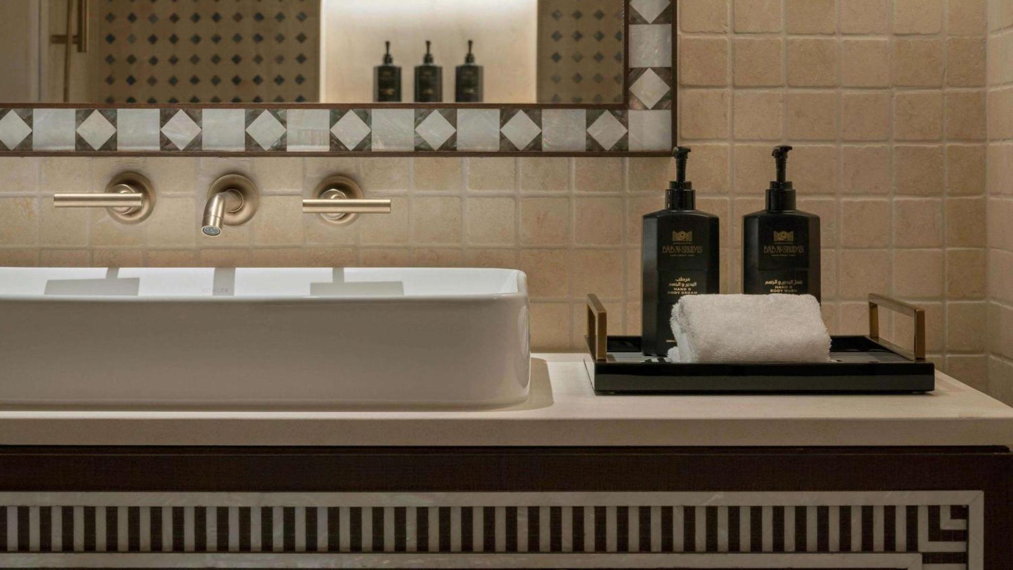 Deluxe Suite