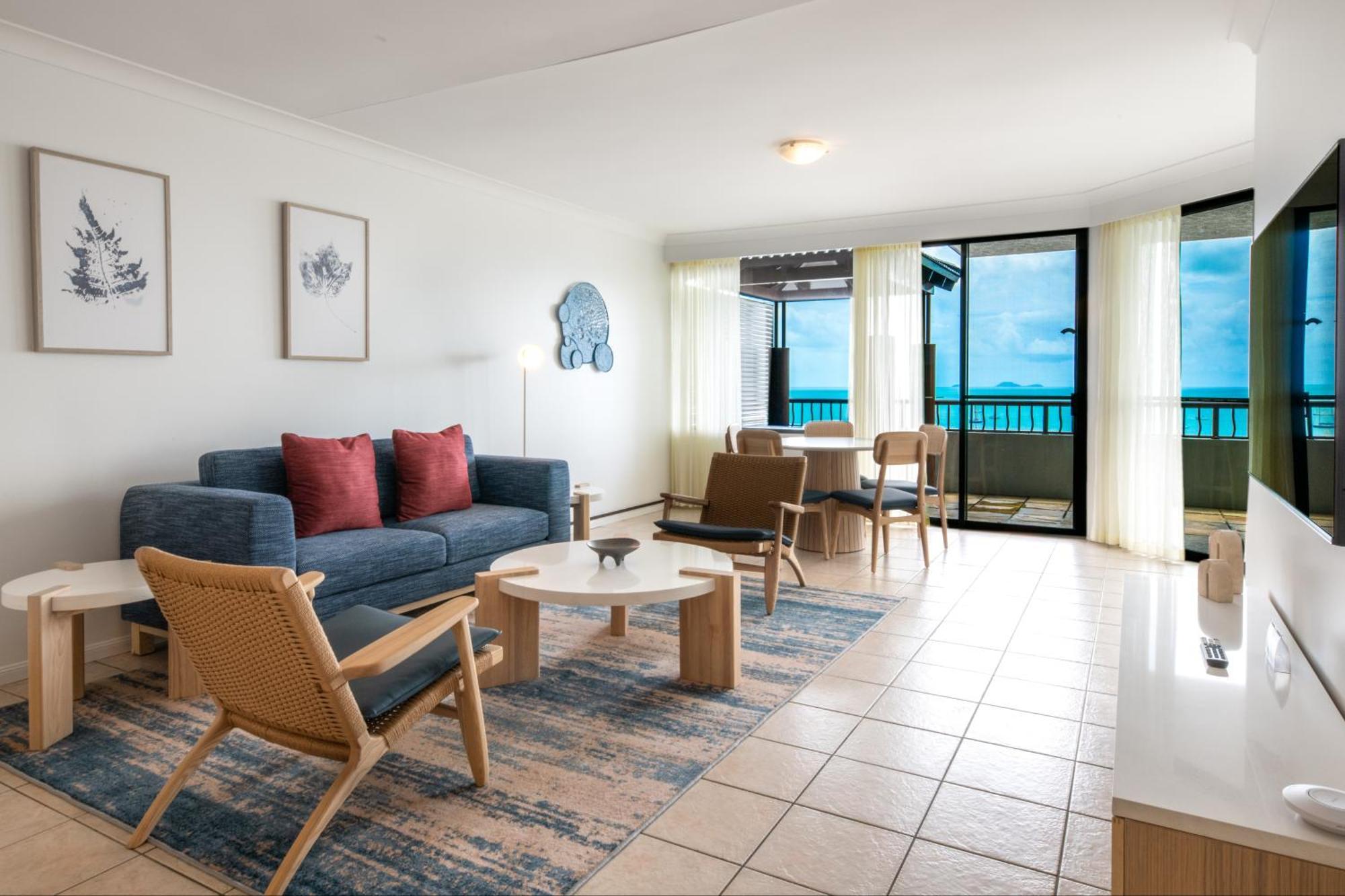 One Bedroom High Floor Apartment Balcony Ocean View,1576705532:JPEG