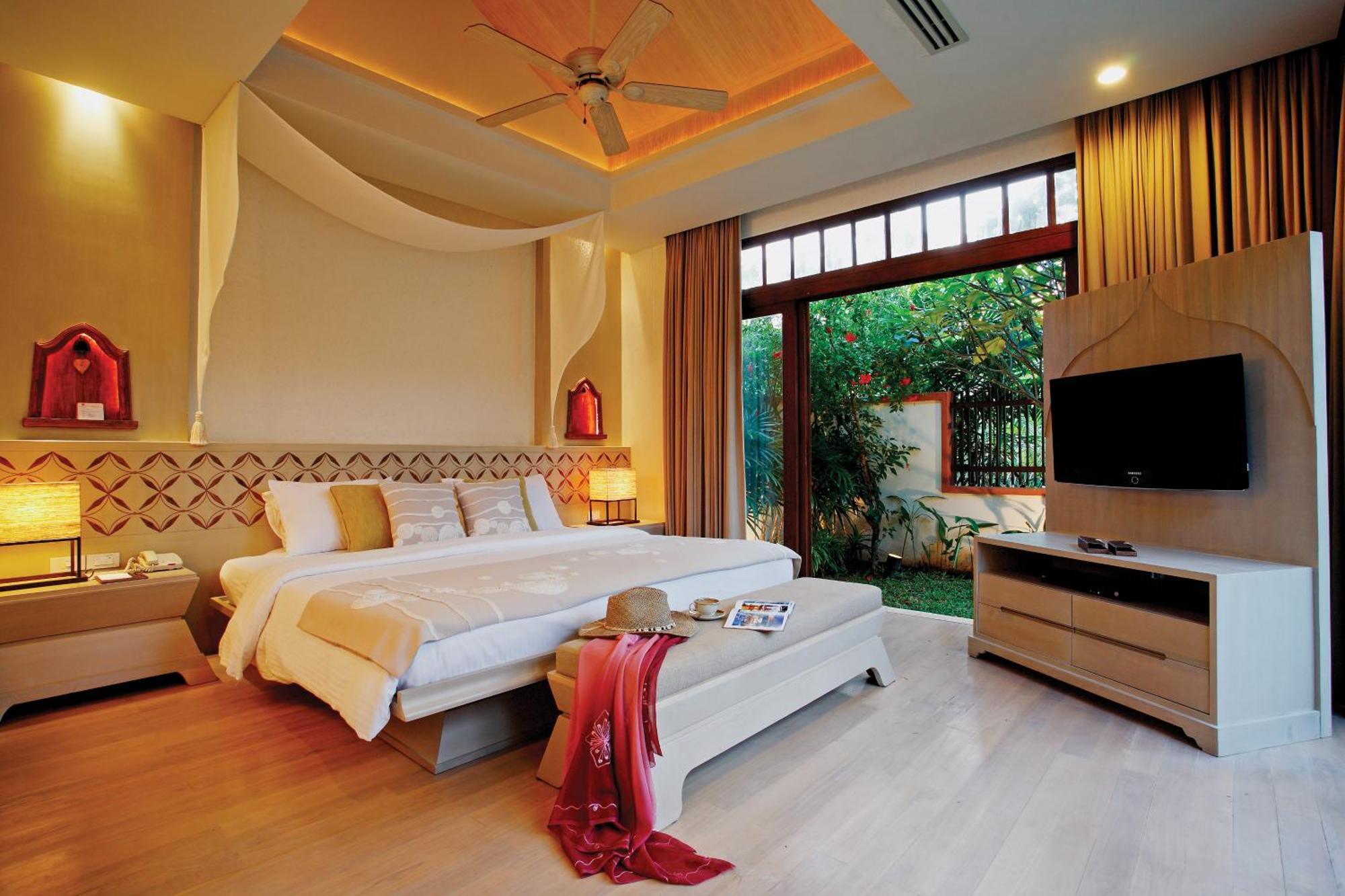 Family Pool Villa Round Trip Airport Transfer