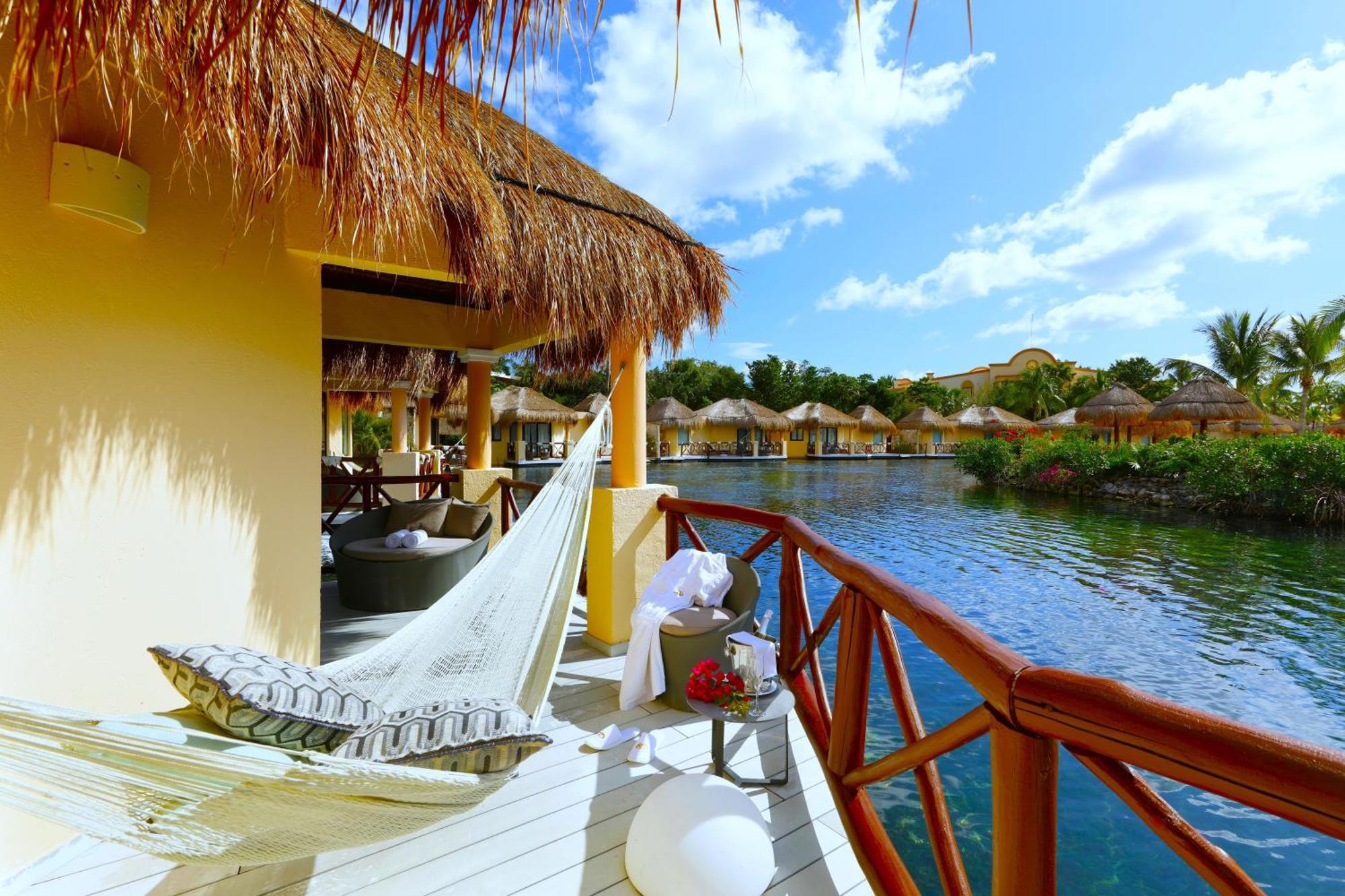 Romance Bungalow by the lake Adults Only,1706785702:JPEG