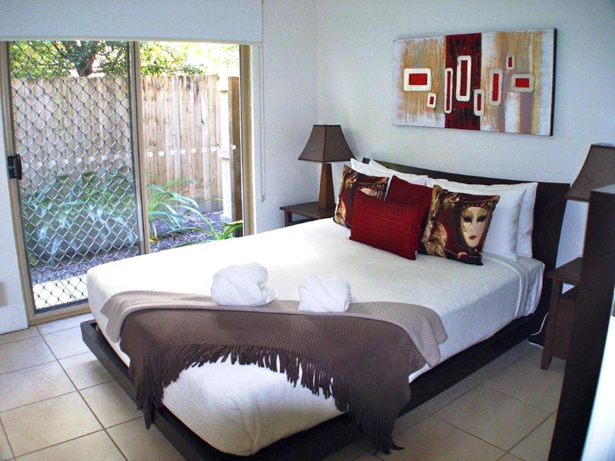 One-Bedroom Apartment,1546688101:JPEG