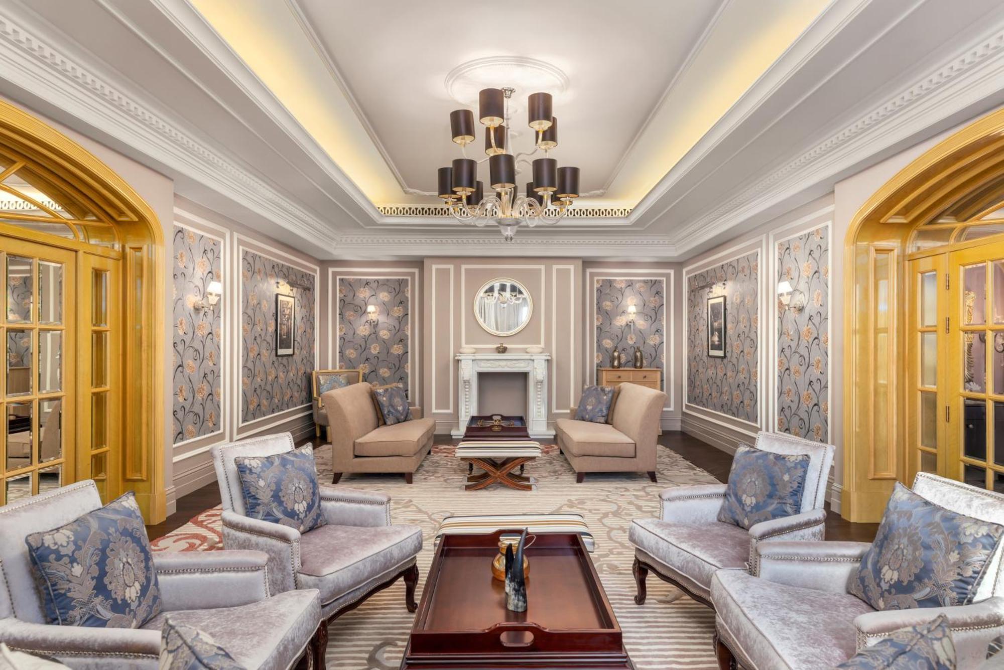 Royal Suite